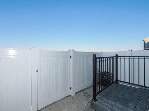 Tiny photo for 623 N SCUTTLEBUTT LN #2047, Saratoga Springs, UT 84043 (MLS # 2131029)