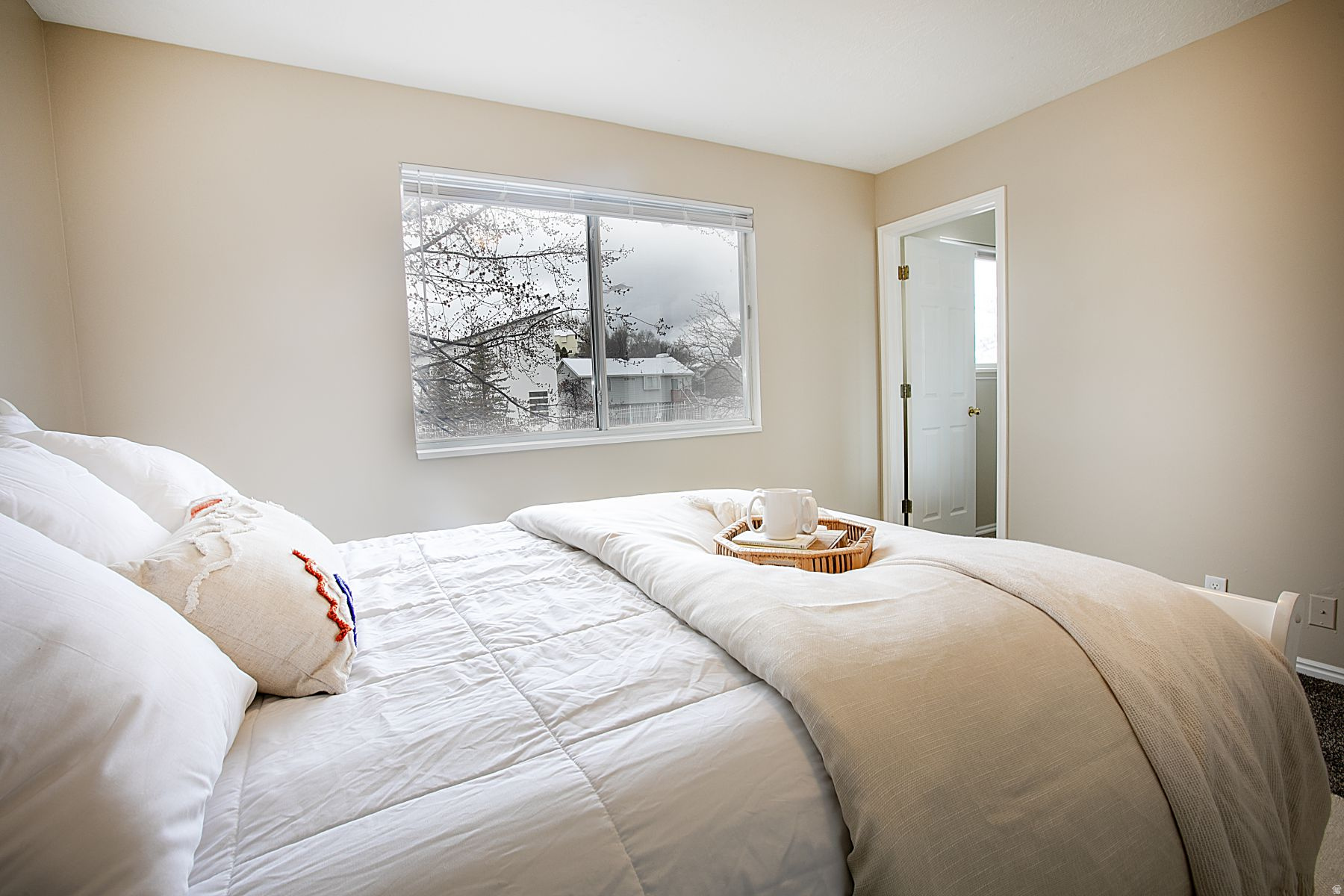 SUN HILLS - Residential