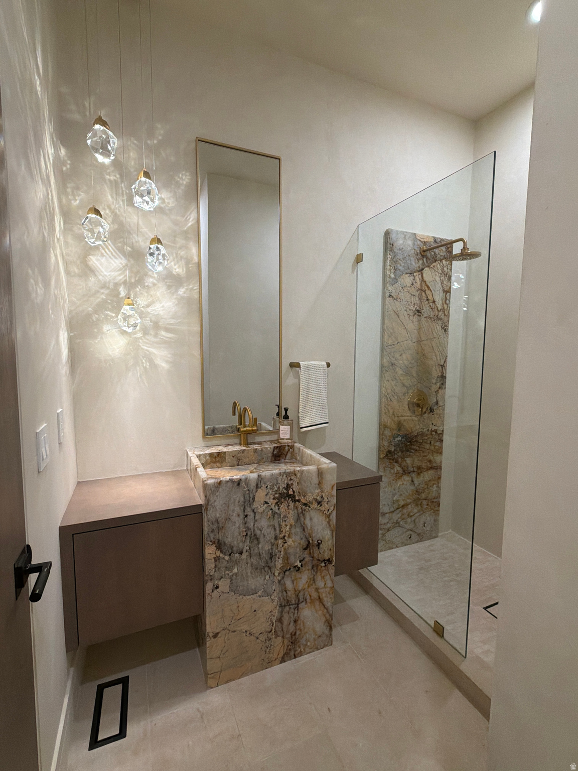 THOUSAND OAKS - Residential