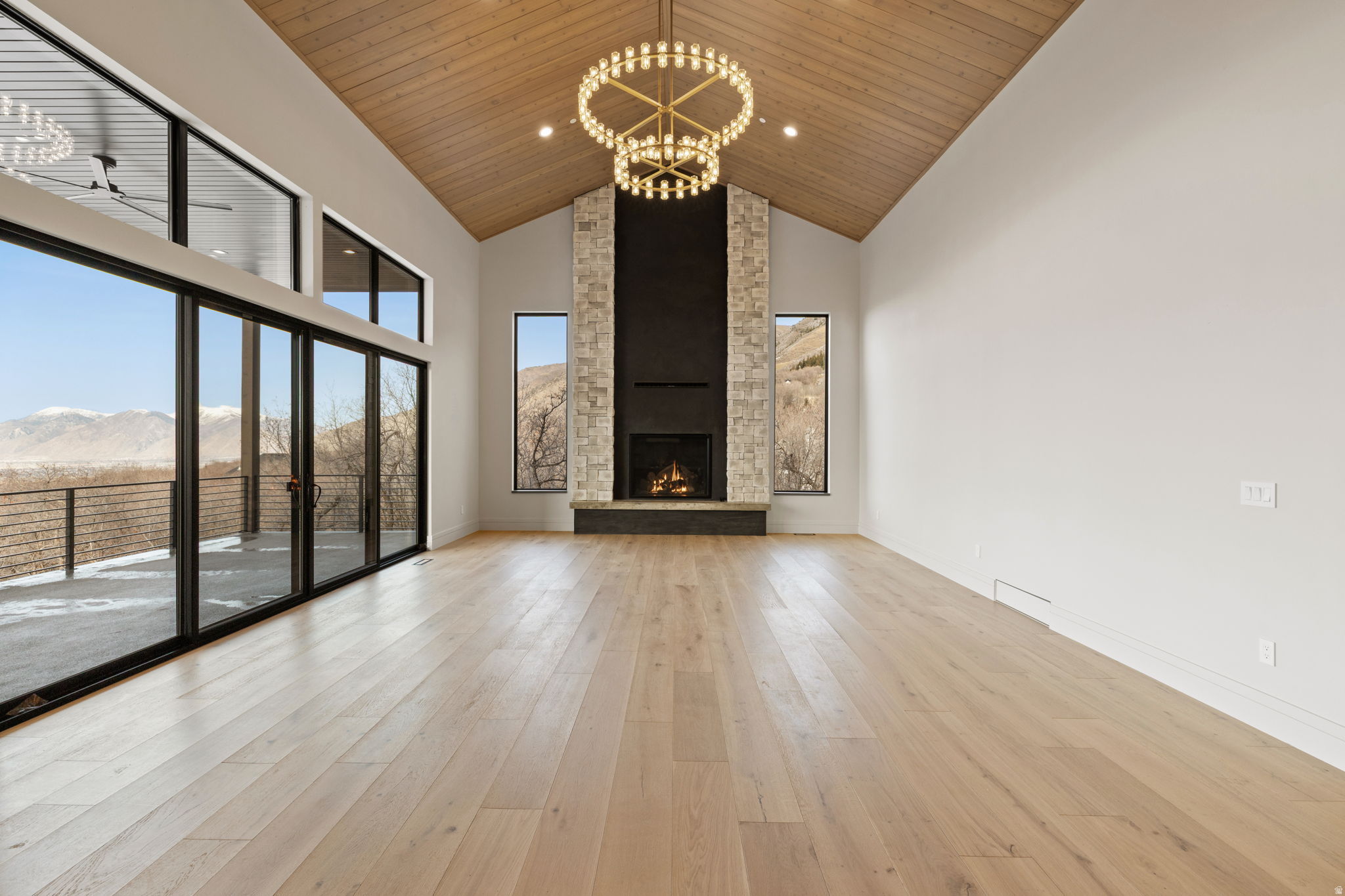 THOUSAND OAKS - Residential