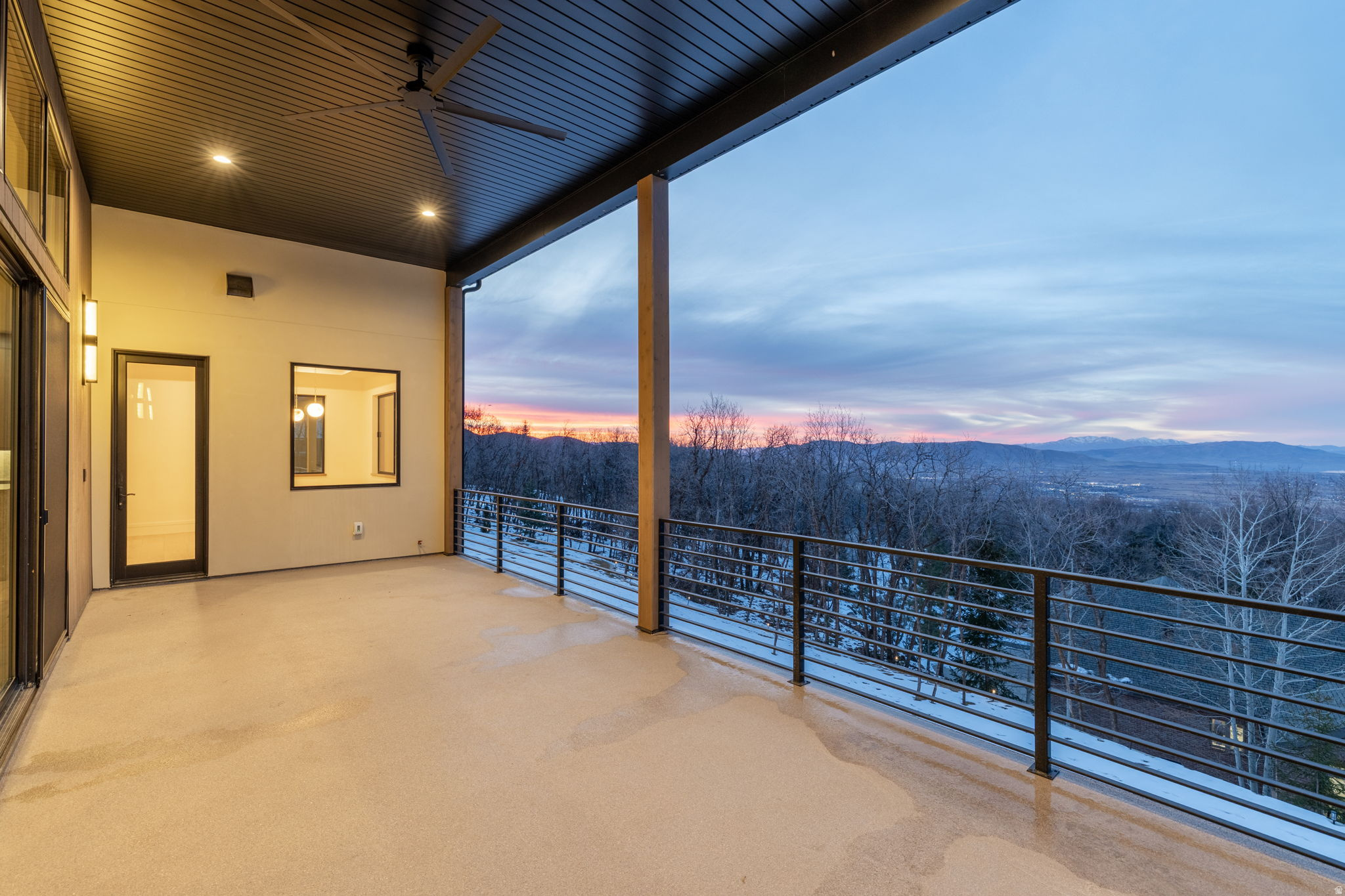 THOUSAND OAKS - Residential