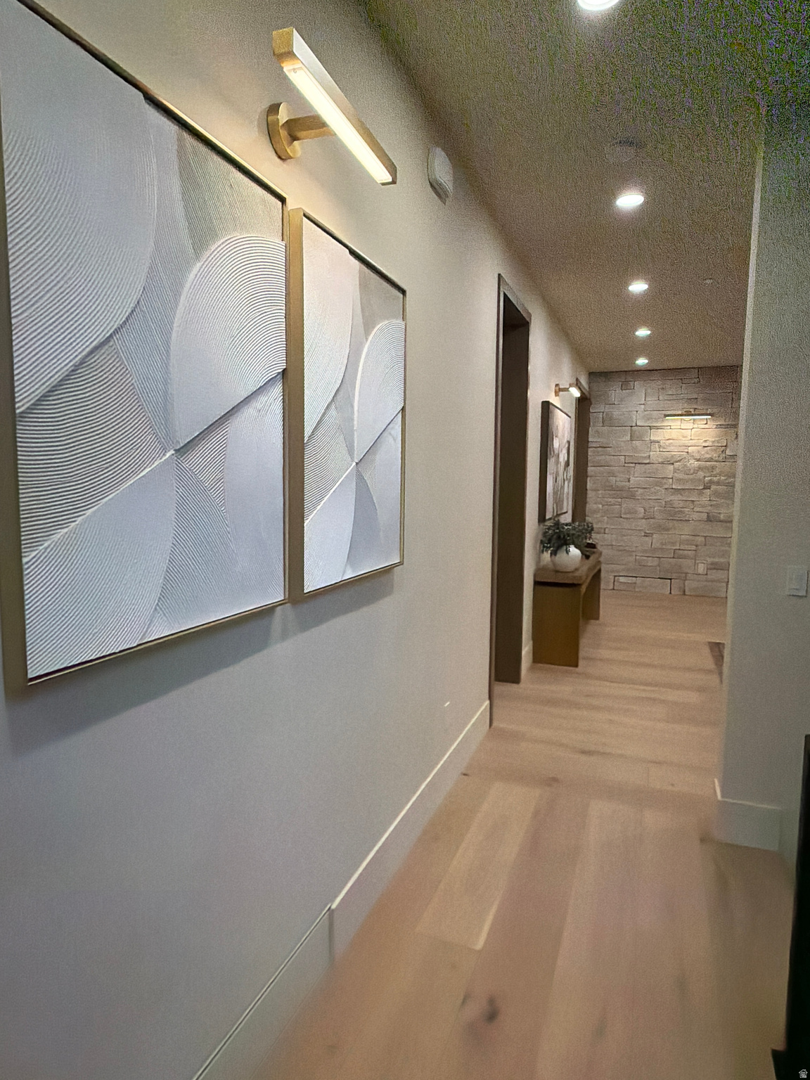 THOUSAND OAKS - Residential