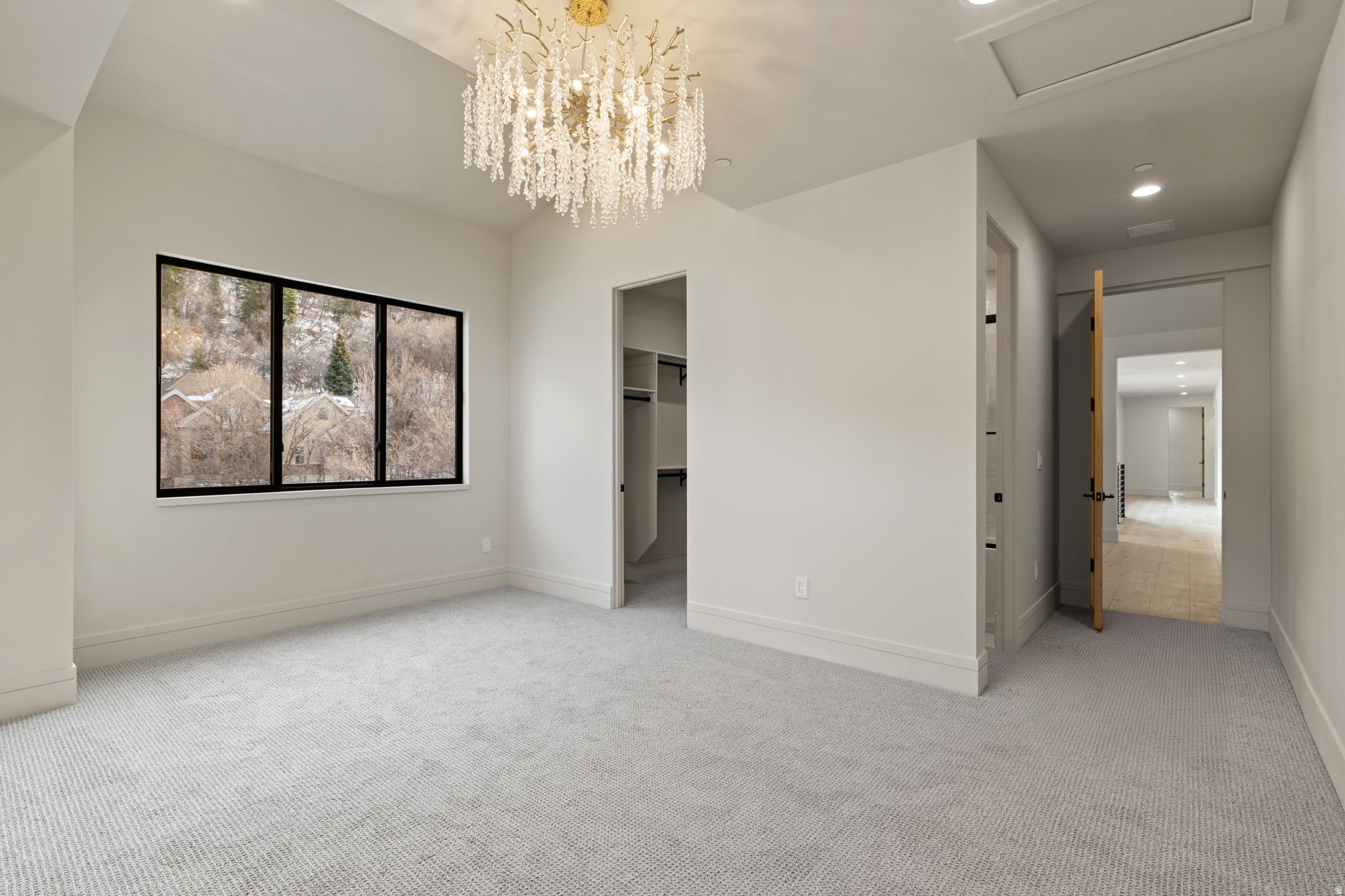 THOUSAND OAKS - Residential