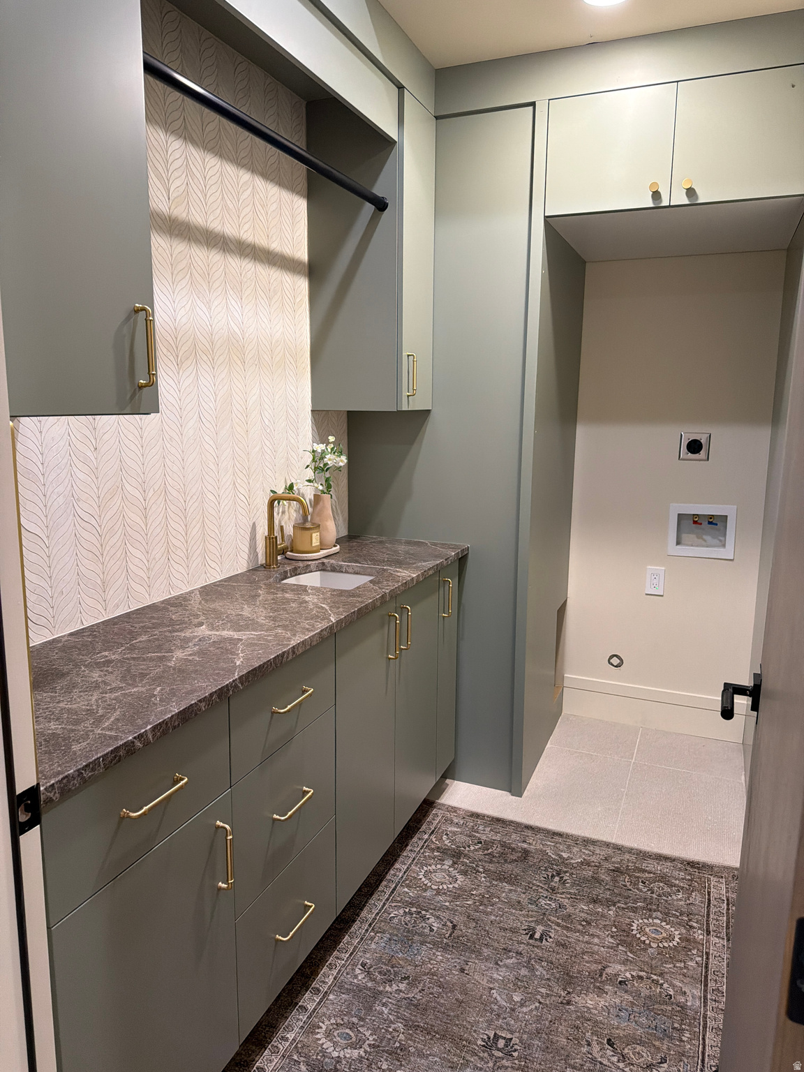 THOUSAND OAKS - Residential