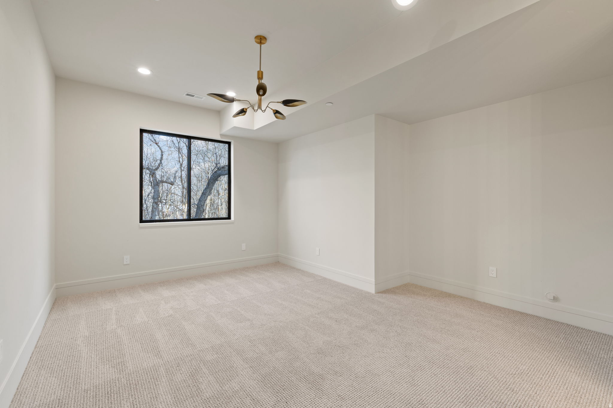 THOUSAND OAKS - Residential