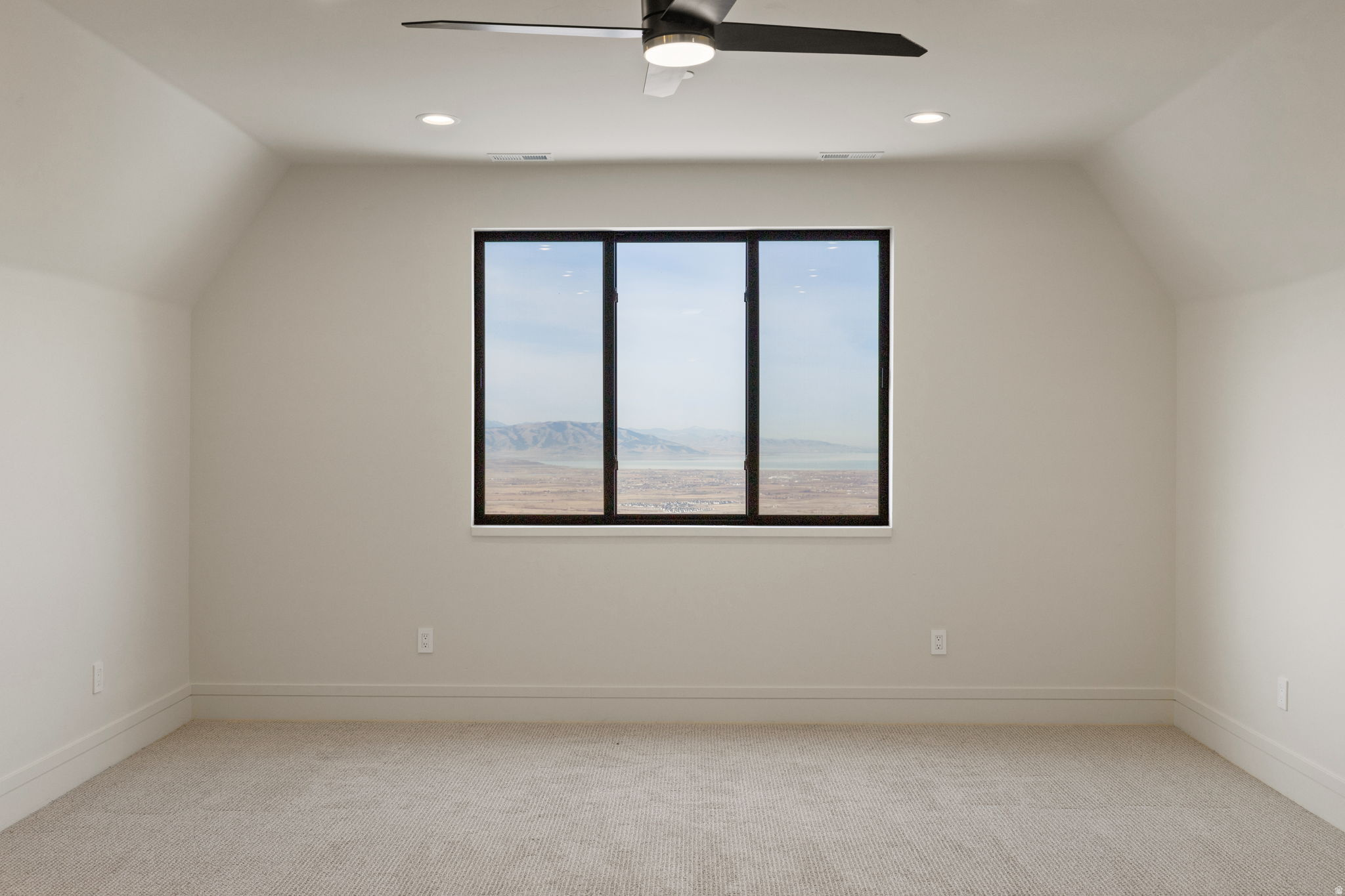 THOUSAND OAKS - Residential