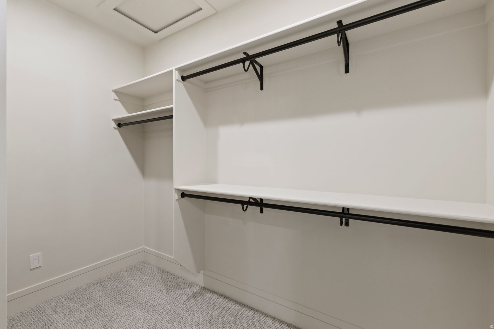 THOUSAND OAKS - Residential