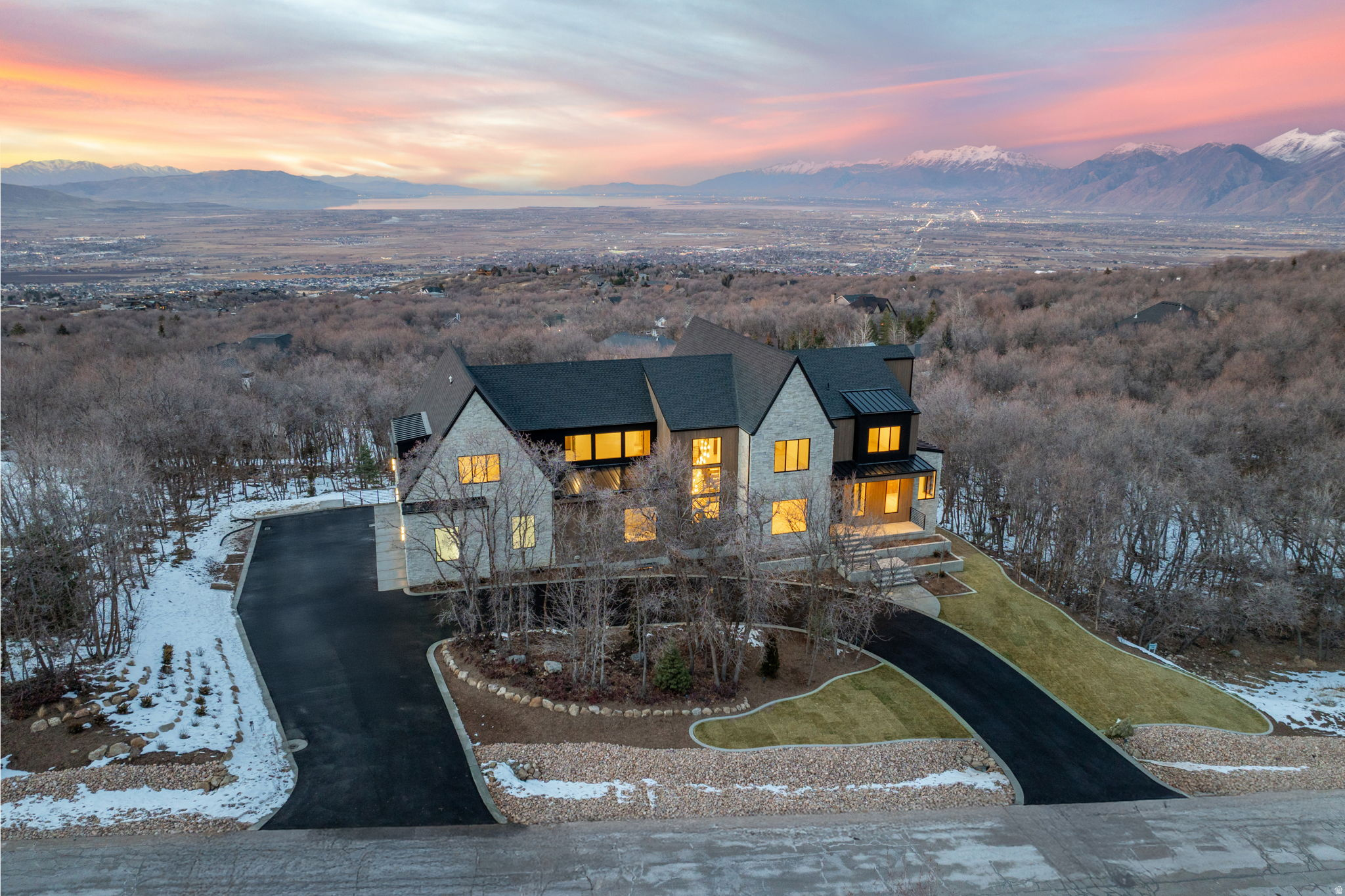 THOUSAND OAKS - Residential