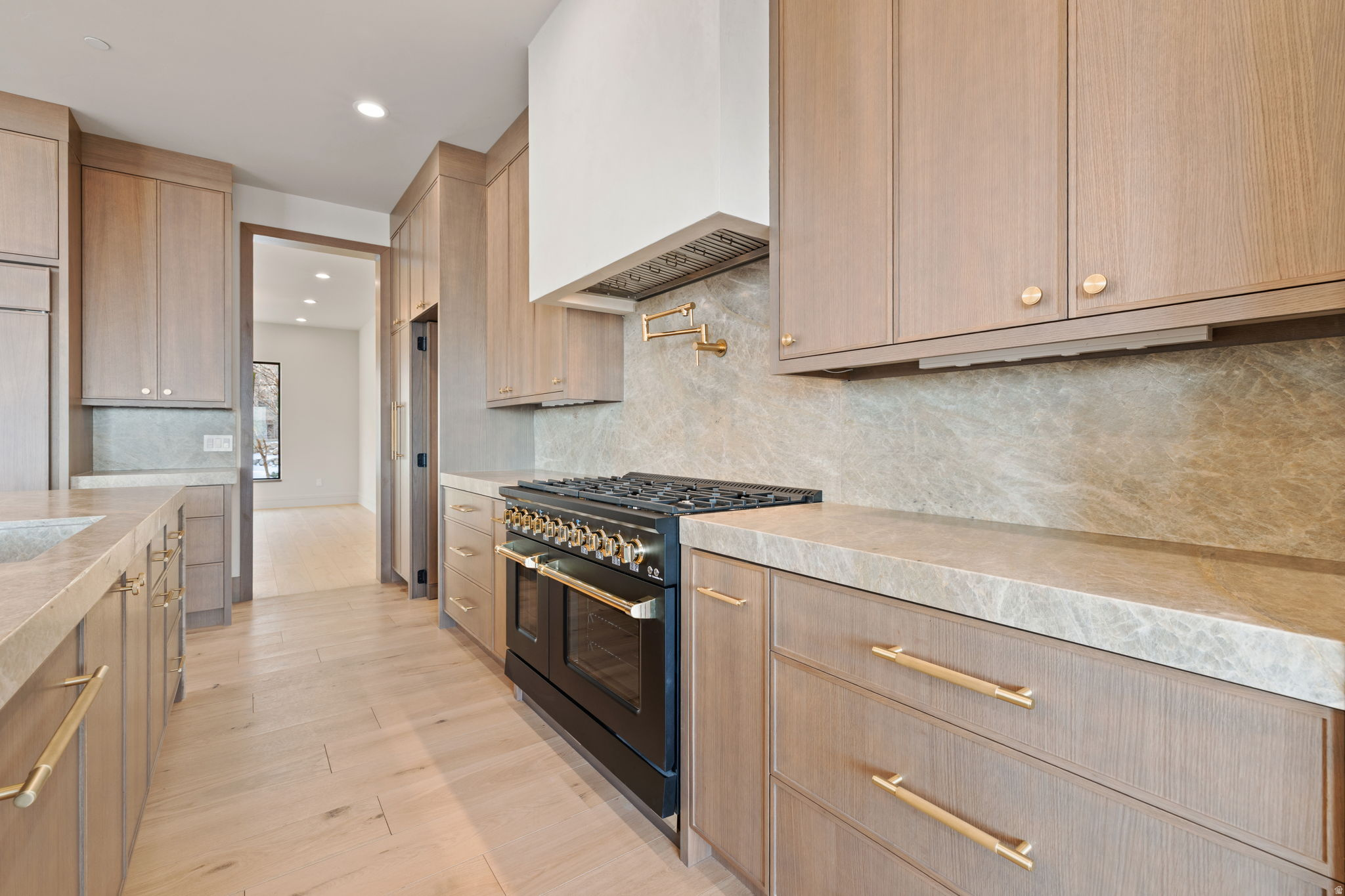 THOUSAND OAKS - Residential