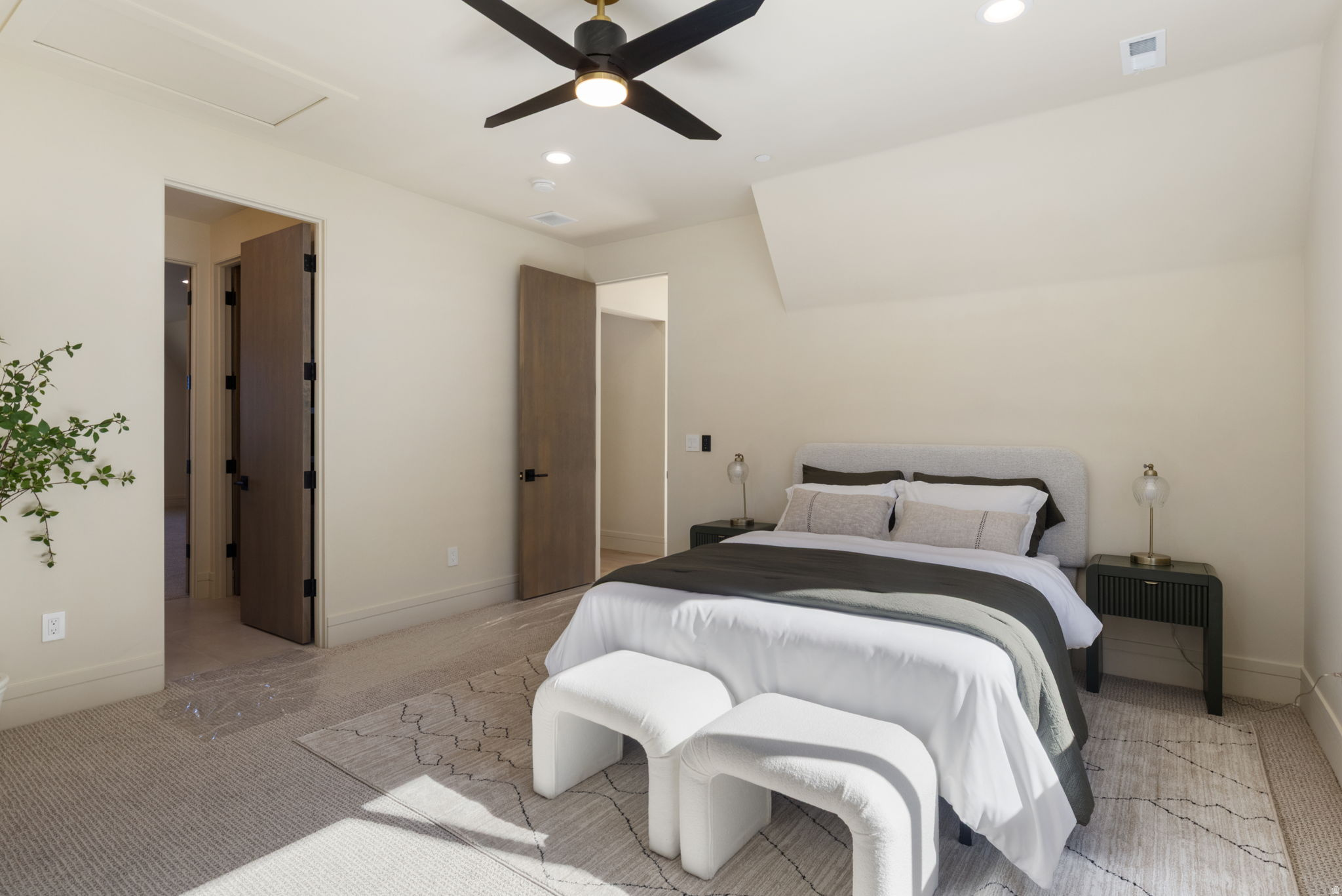 THOUSAND OAKS - Residential