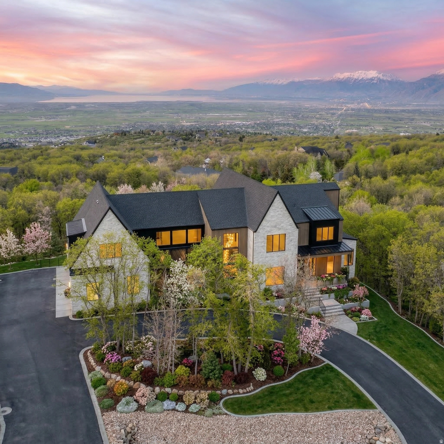 THOUSAND OAKS - Residential