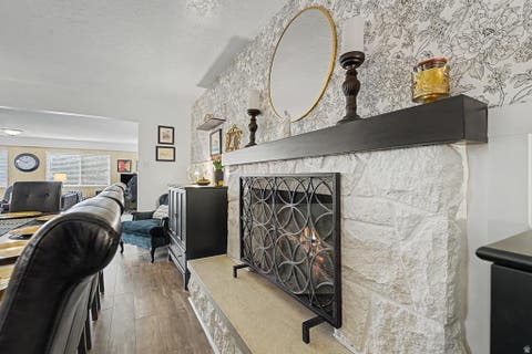 Tiny photo for 971 E 800 S, Bountiful, UT 84010 (MLS # 2178150)