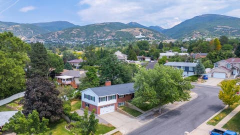 Tiny photo for 971 E 800 S, Bountiful, UT 84010 (MLS # 2178150)