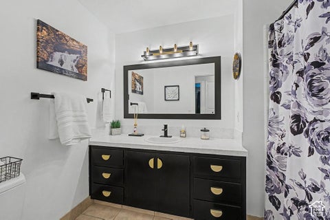 Tiny photo for 971 E 800 S, Bountiful, UT 84010 (MLS # 2178150)