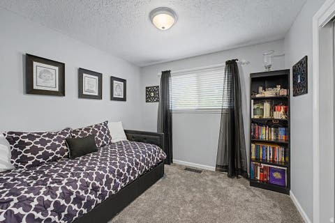 Tiny photo for 971 E 800 S, Bountiful, UT 84010 (MLS # 2178150)