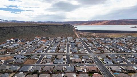 Tiny photo for 3350 W 2700 S, Hurricane, UT 84737 (MLS # 2140635)