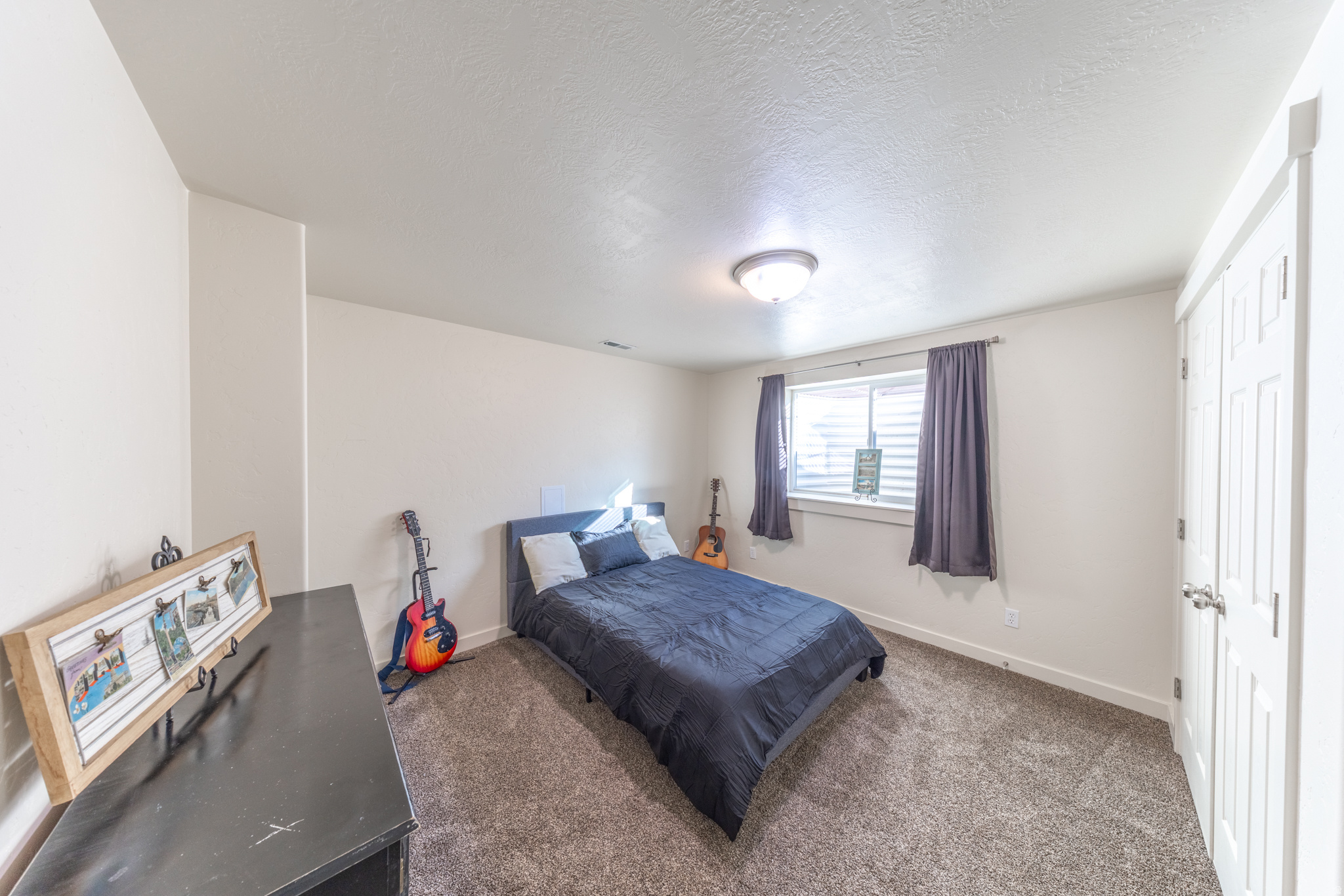 HUNTERS CREEK - Residential