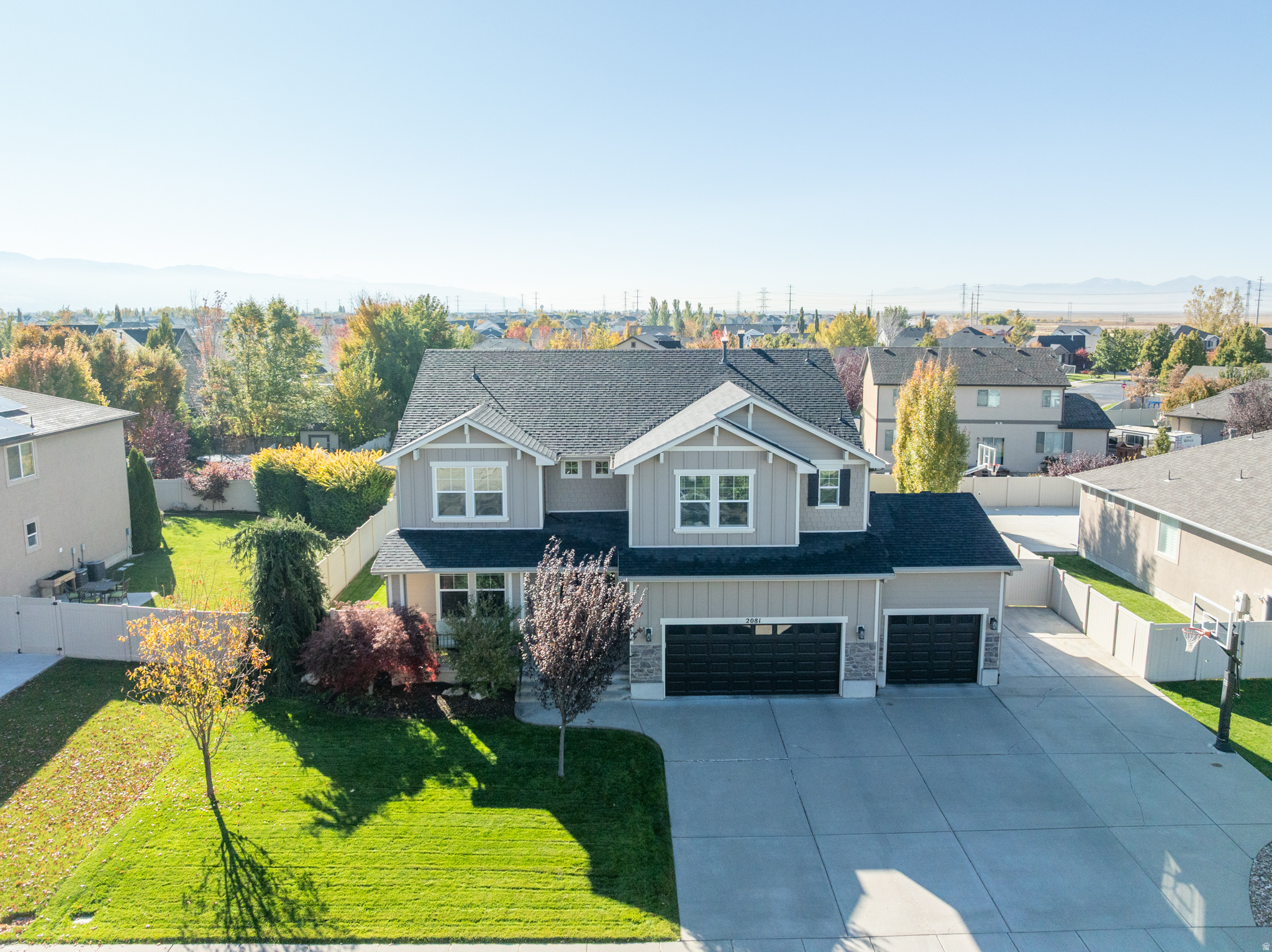 HUNTERS CREEK - Residential