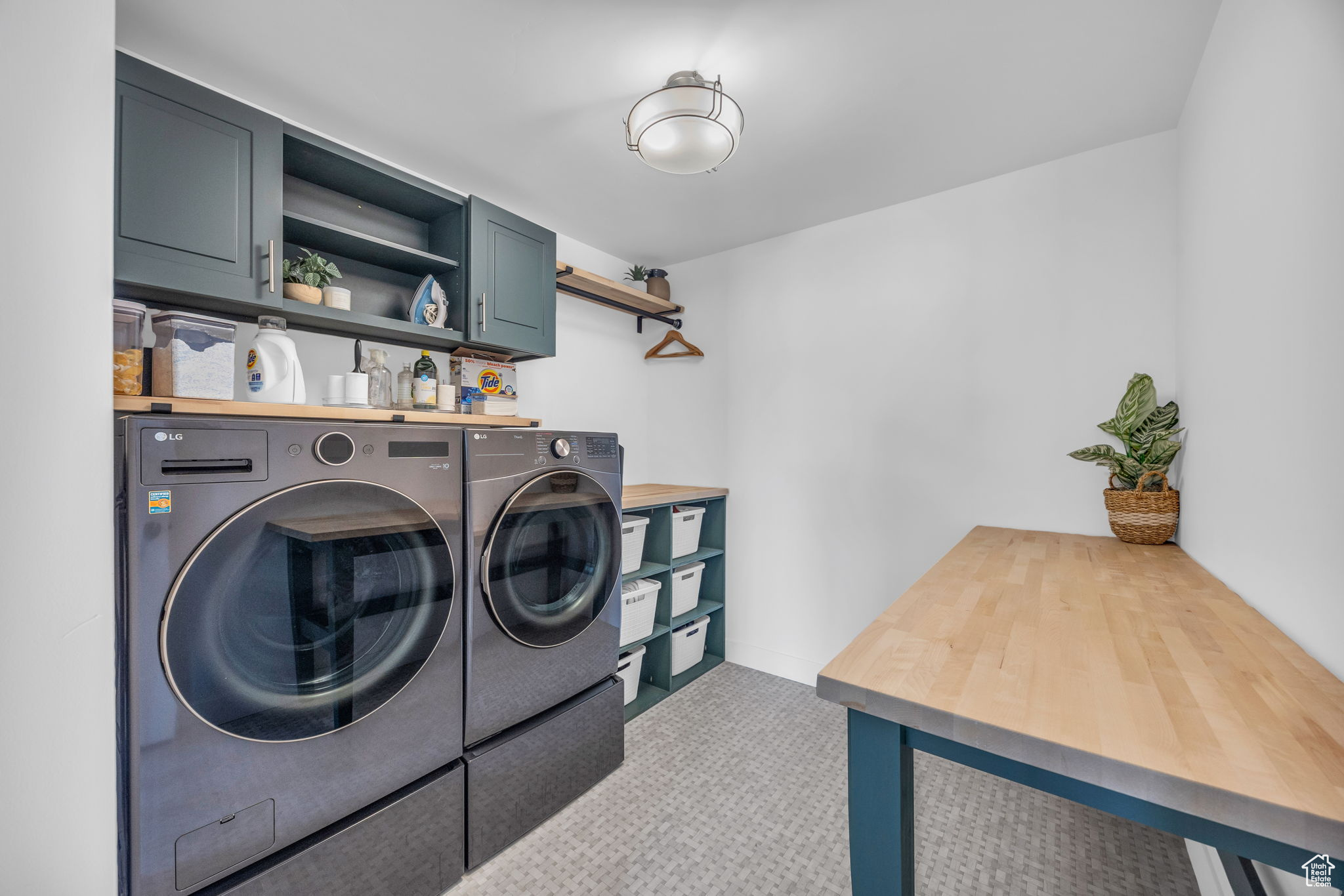 MALLARD BAY - Residential