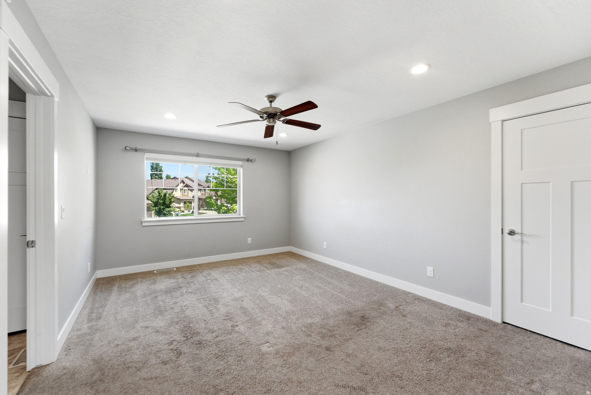 ASPEN SUMMIT AT SUNRIDGE HILLS - Residential