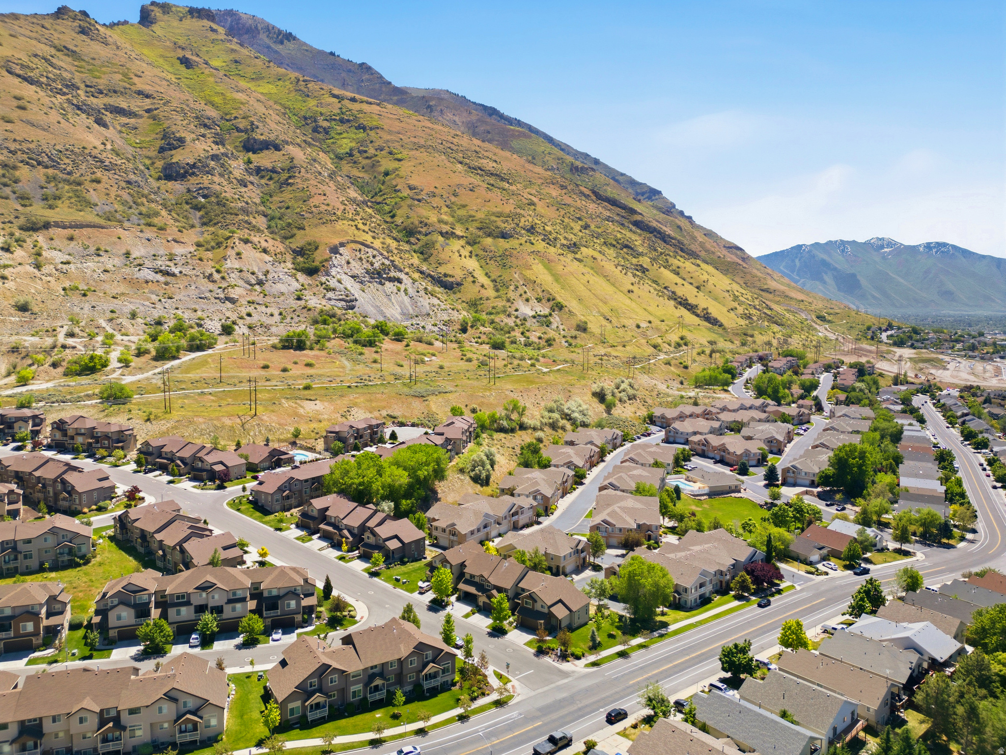 ASPEN SUMMIT AT SUNRIDGE HILLS - Residential