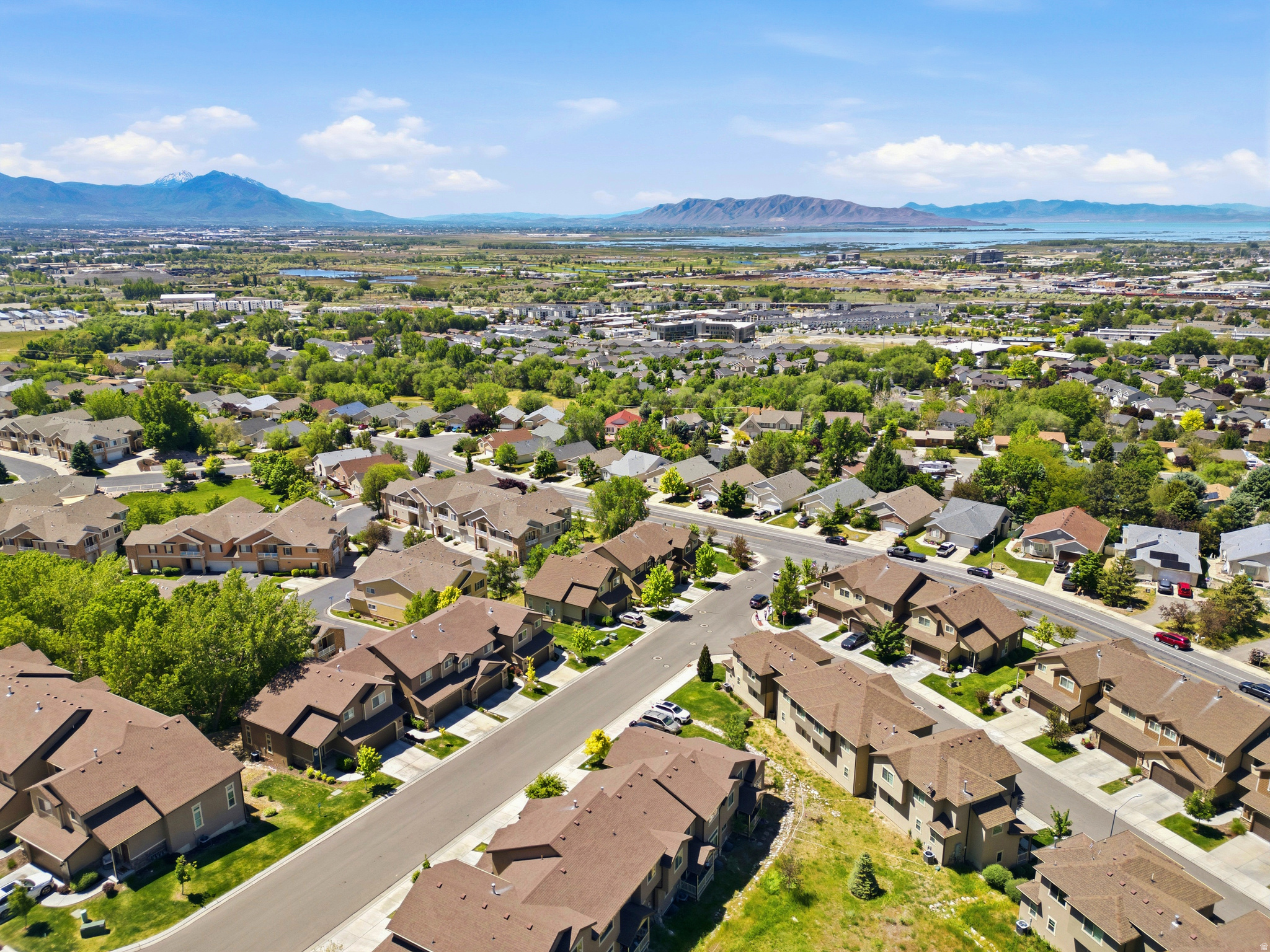 ASPEN SUMMIT AT SUNRIDGE HILLS - Residential