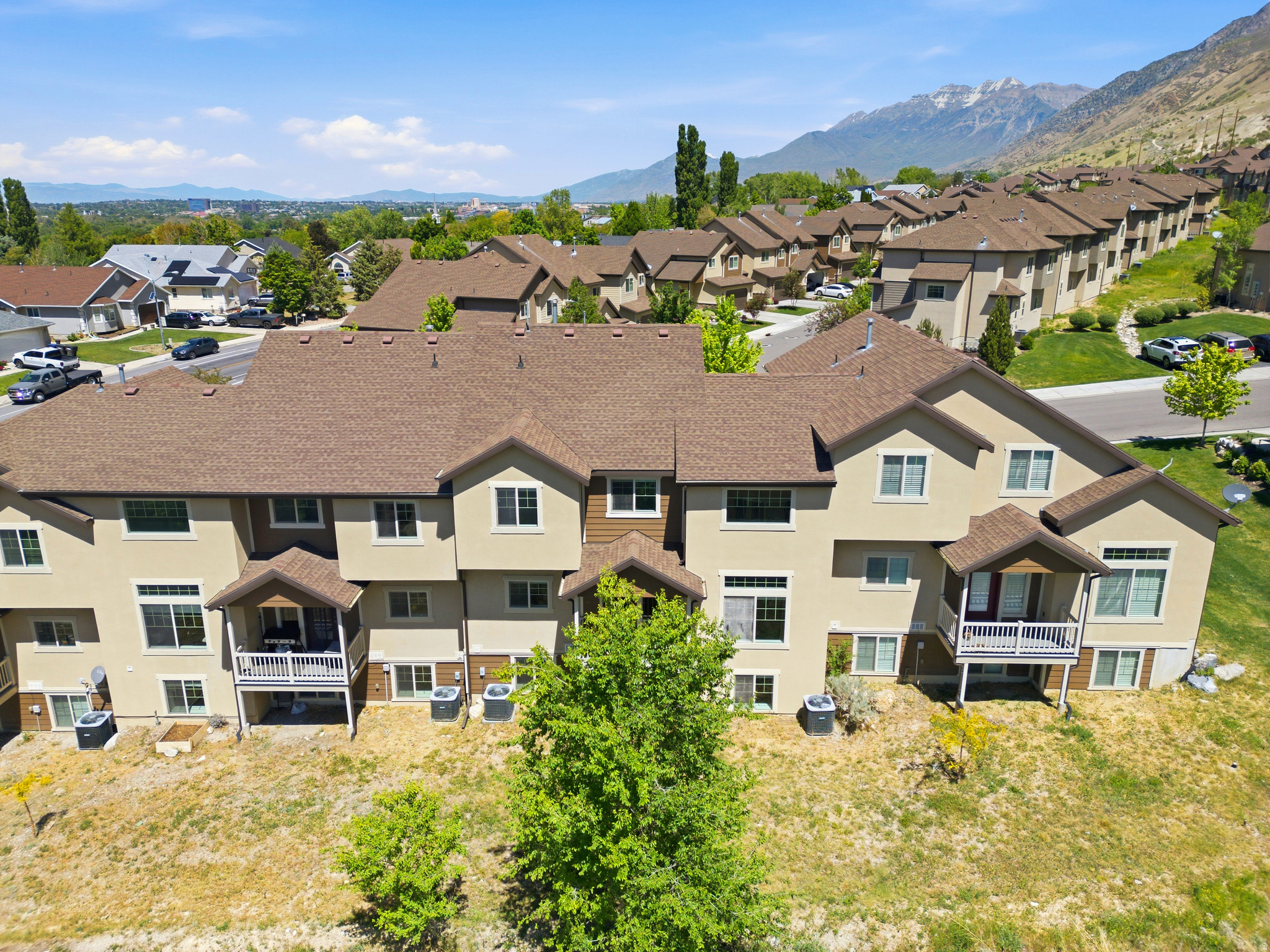 ASPEN SUMMIT AT SUNRIDGE HILLS - Residential