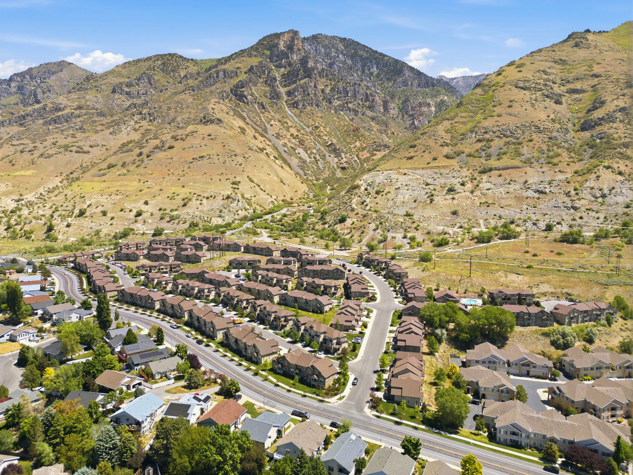 ASPEN SUMMIT AT SUNRIDGE HILLS - Residential