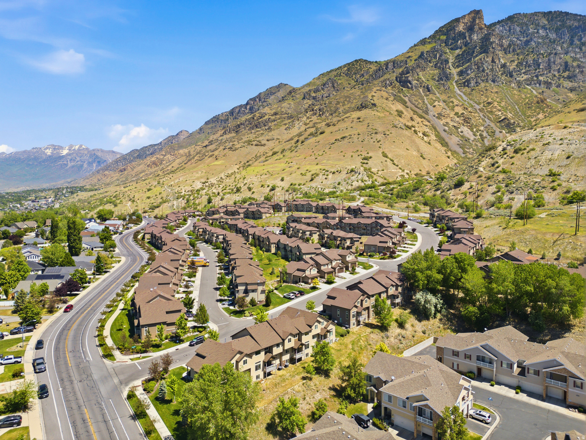 ASPEN SUMMIT AT SUNRIDGE HILLS - Residential