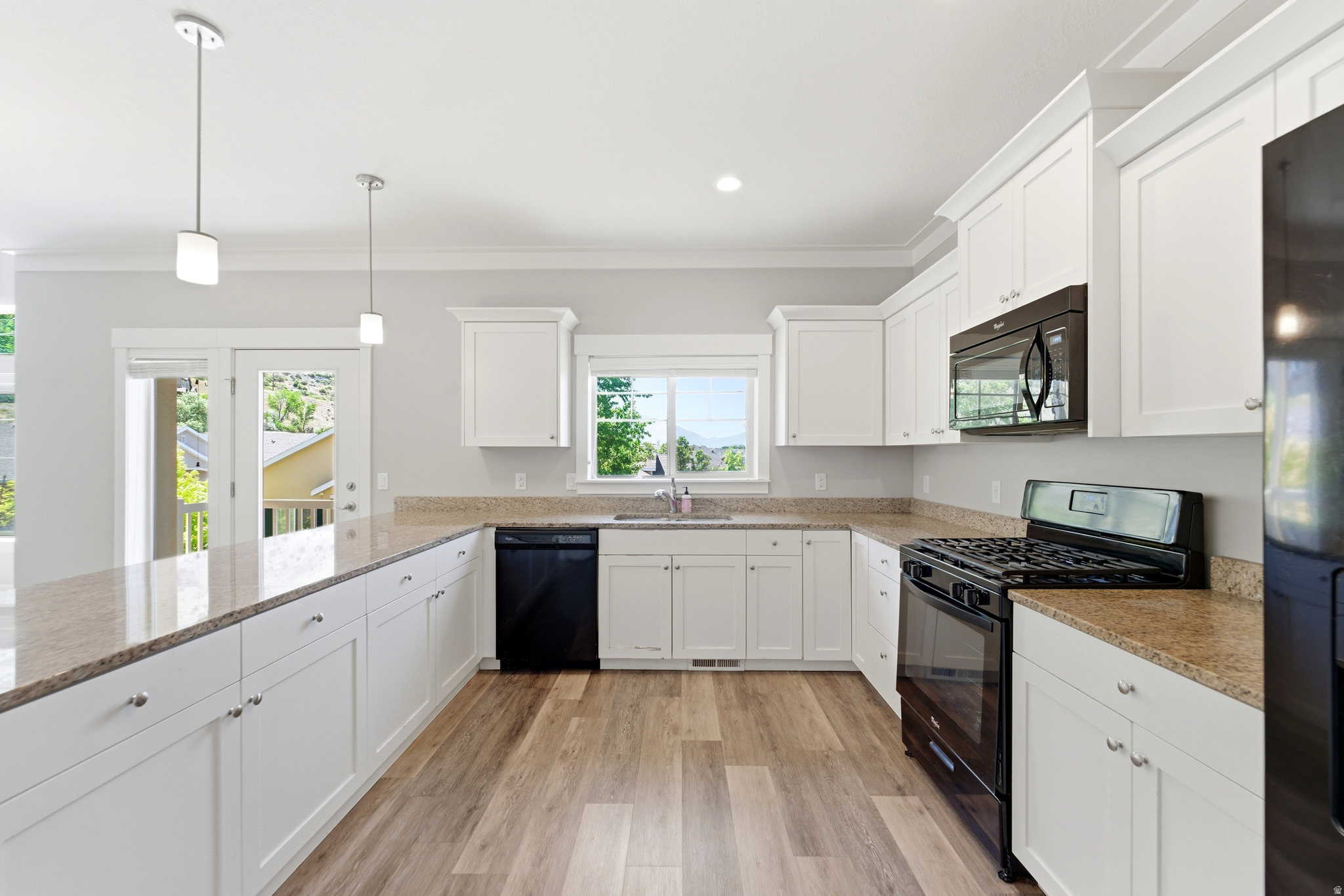 ASPEN SUMMIT AT SUNRIDGE HILLS - Residential