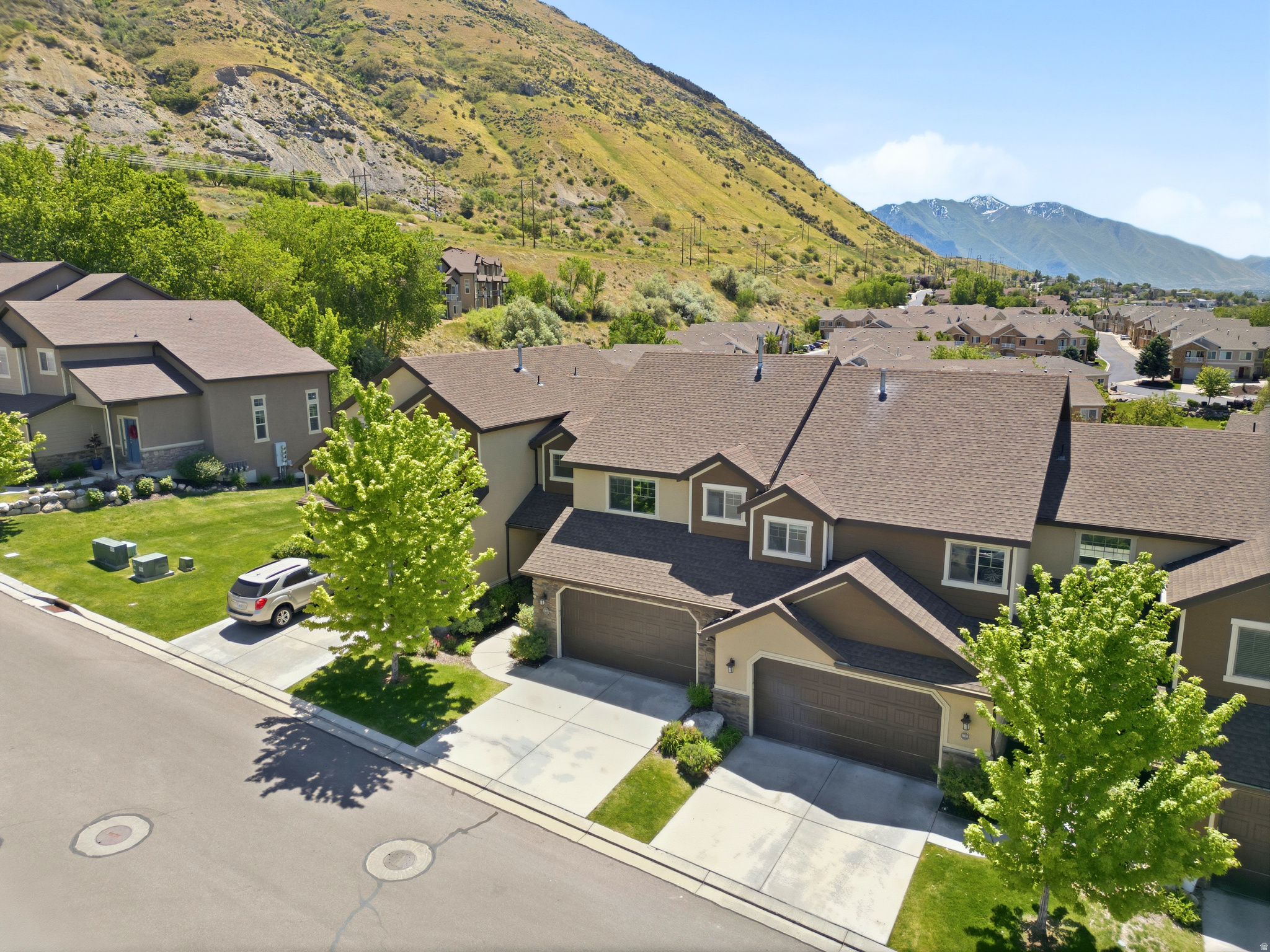ASPEN SUMMIT AT SUNRIDGE HILLS - Residential