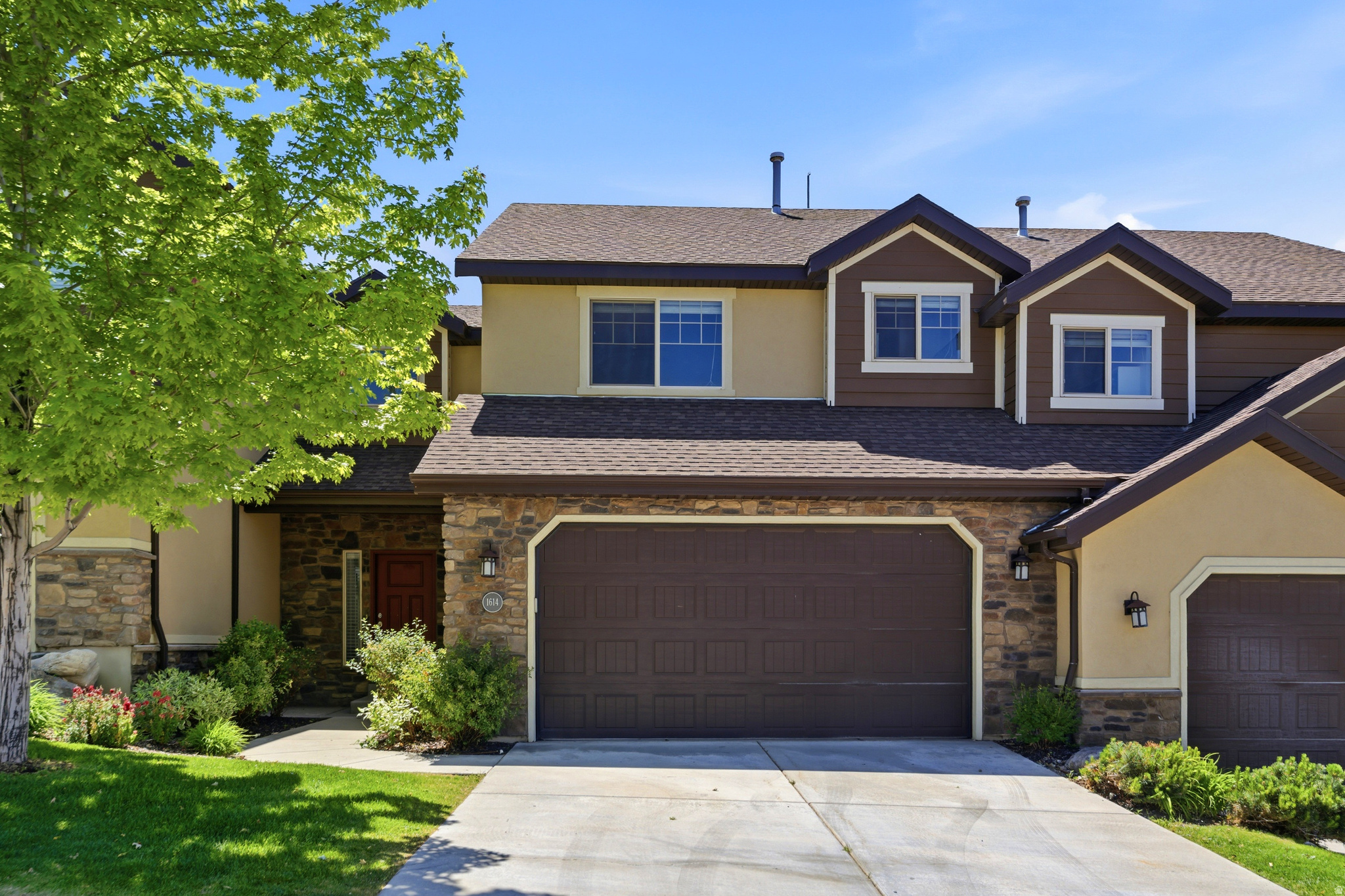 ASPEN SUMMIT AT SUNRIDGE HILLS - Residential