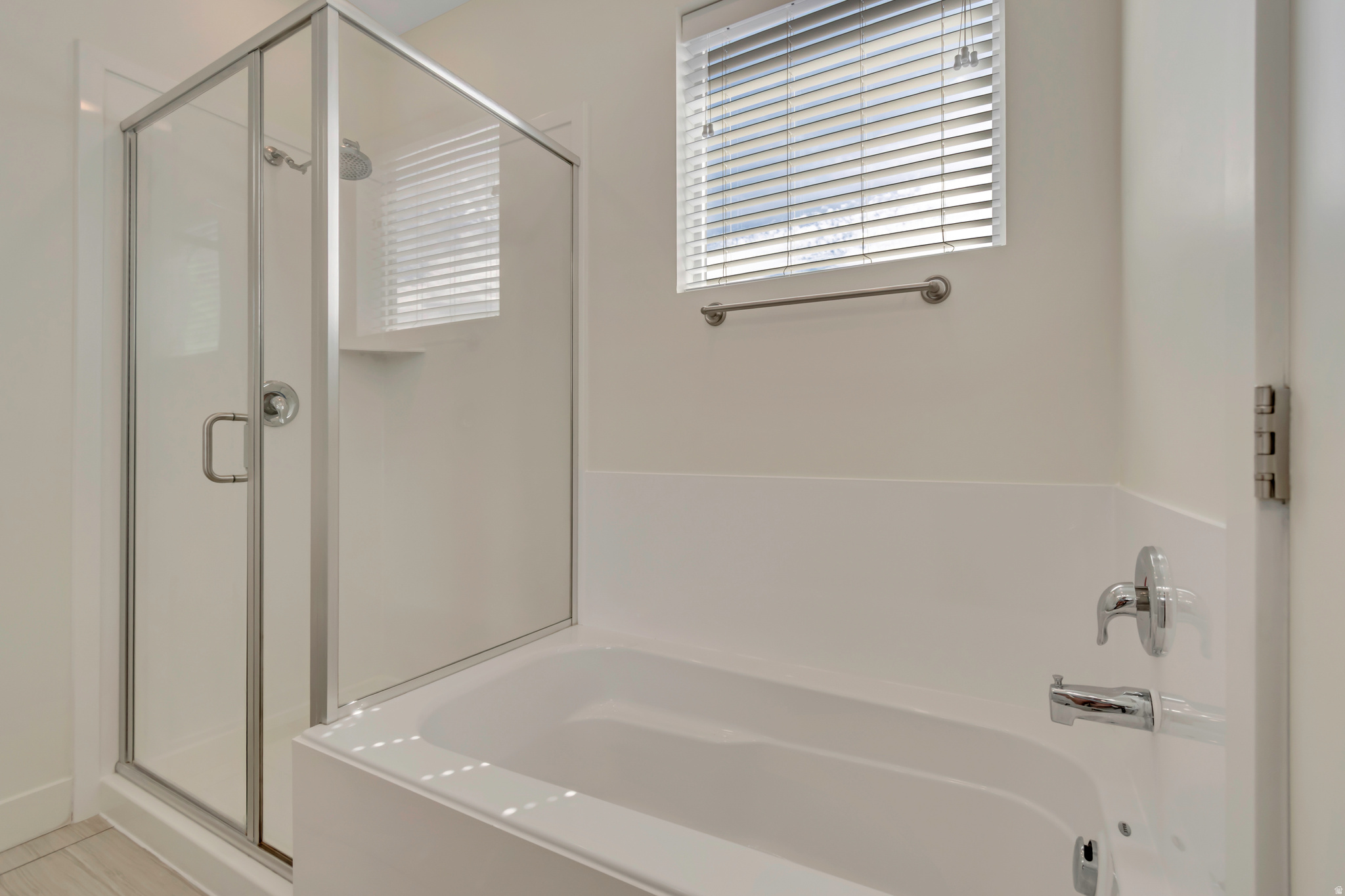 LAKEVIEW - Residential Income