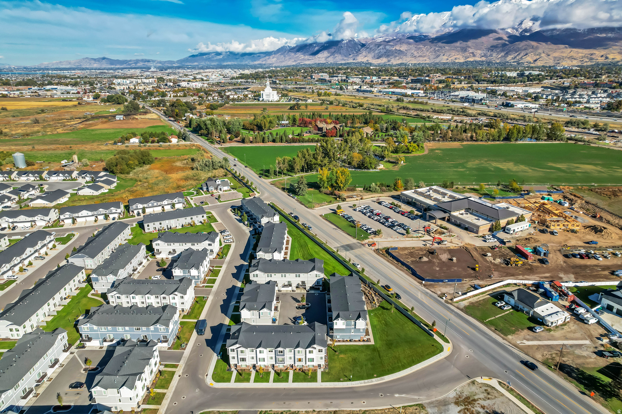 LAKEVIEW - Residential Income