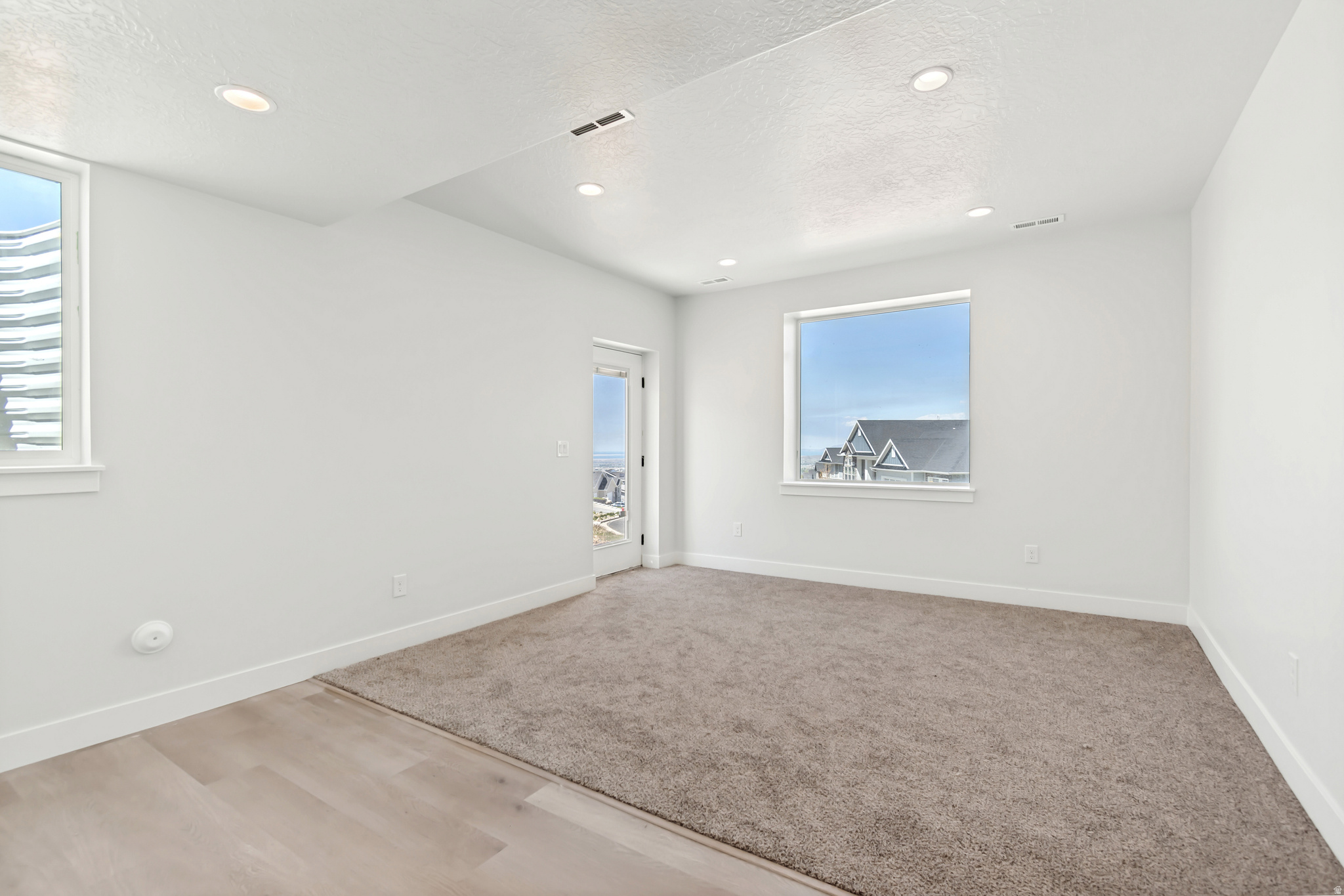 DEER HOLLOW PHS 7 - Residential