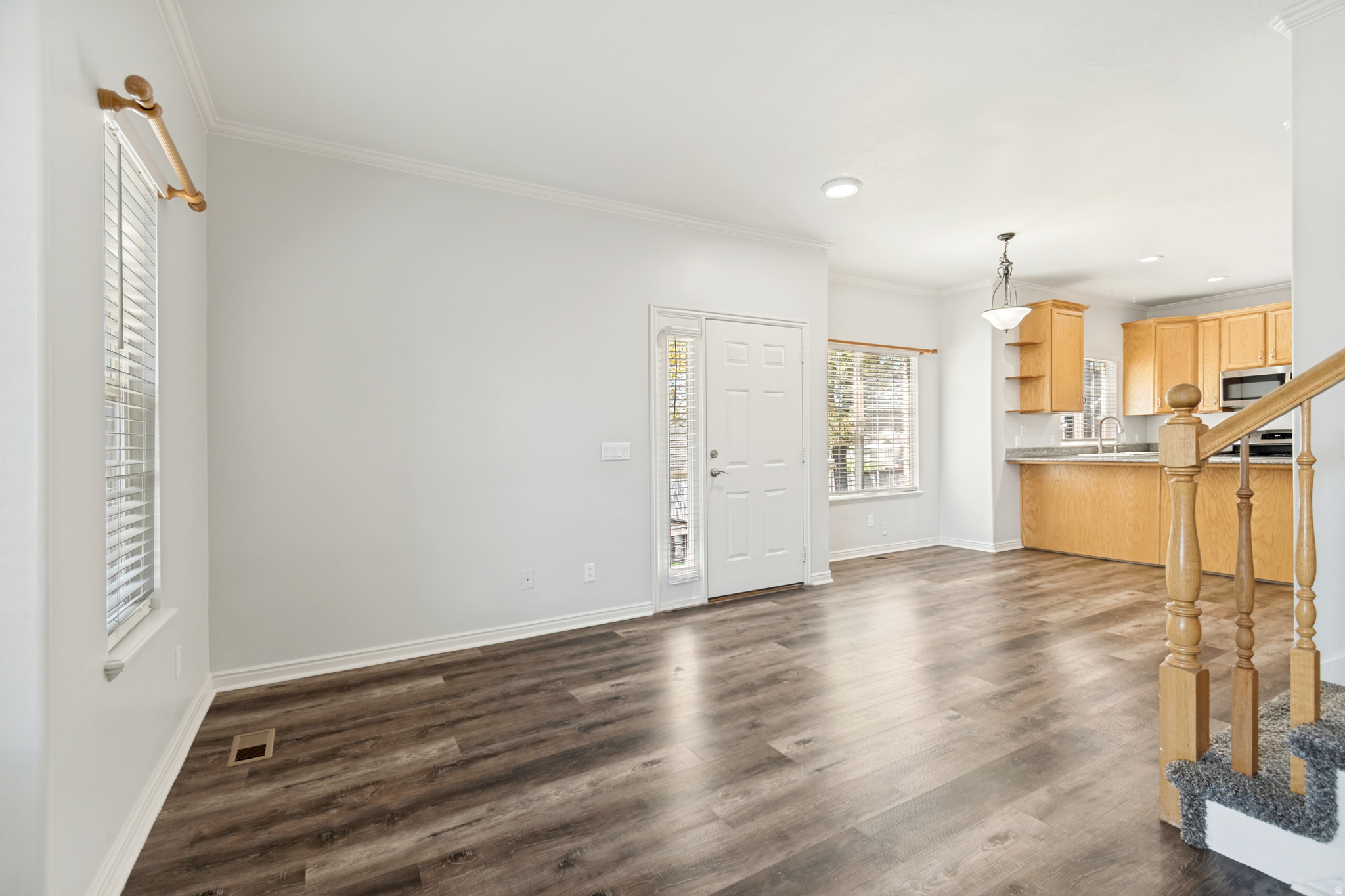 ABBY CONDO - Residential