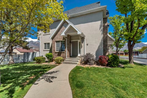 Townhouse For Sale - 18 W 680<br/> Orem, UT 84057