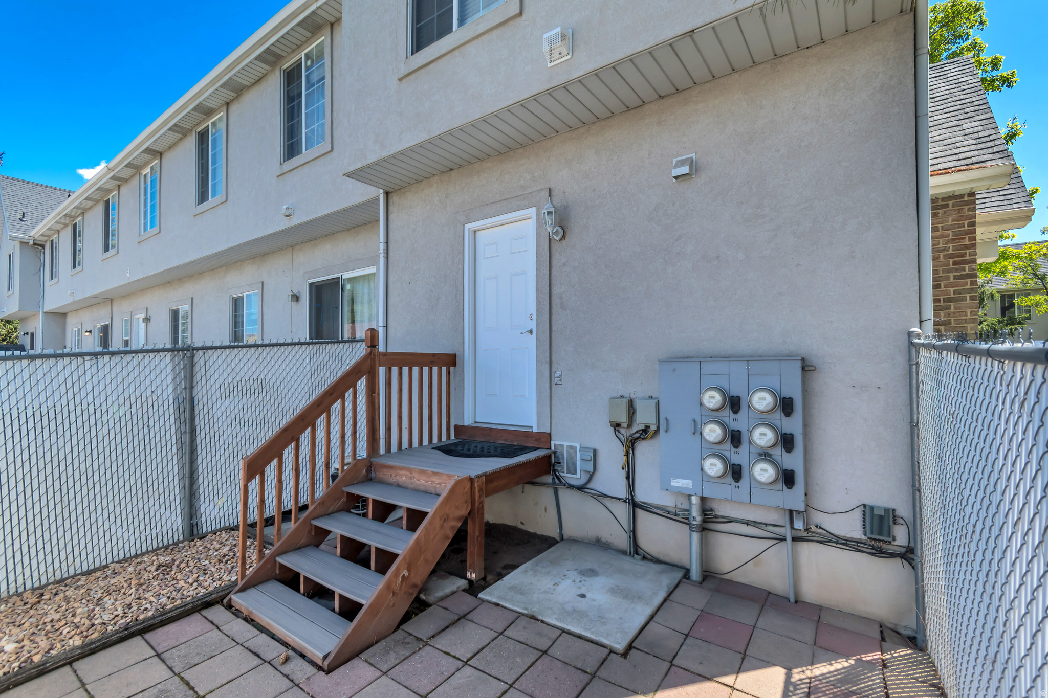 ABBY CONDO - Residential
