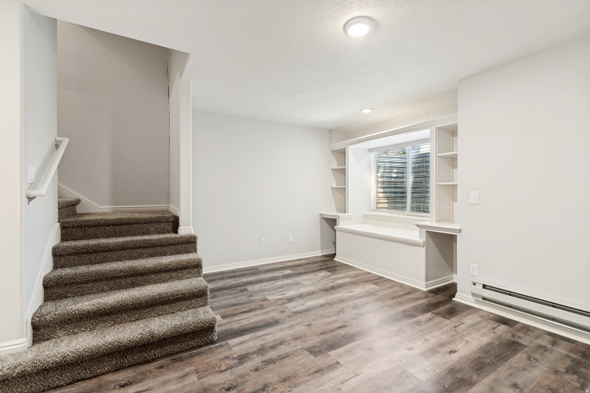 ABBY CONDO - Residential
