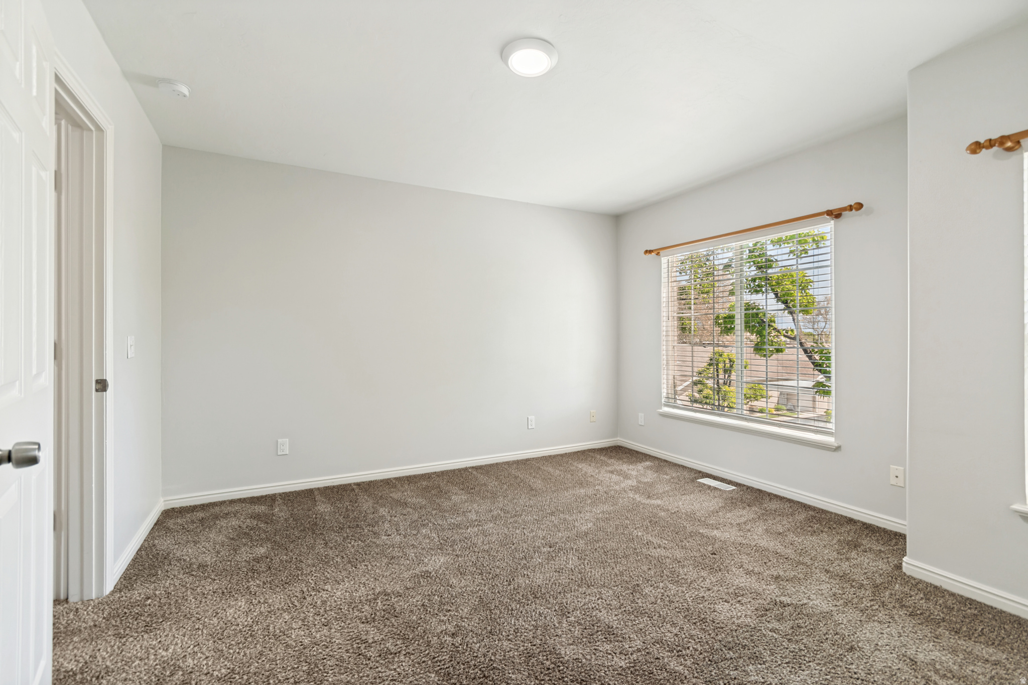 ABBY CONDO - Residential