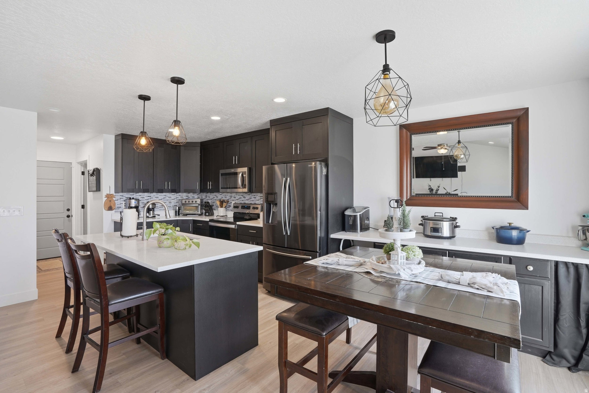 EAGLE POINT - Residential