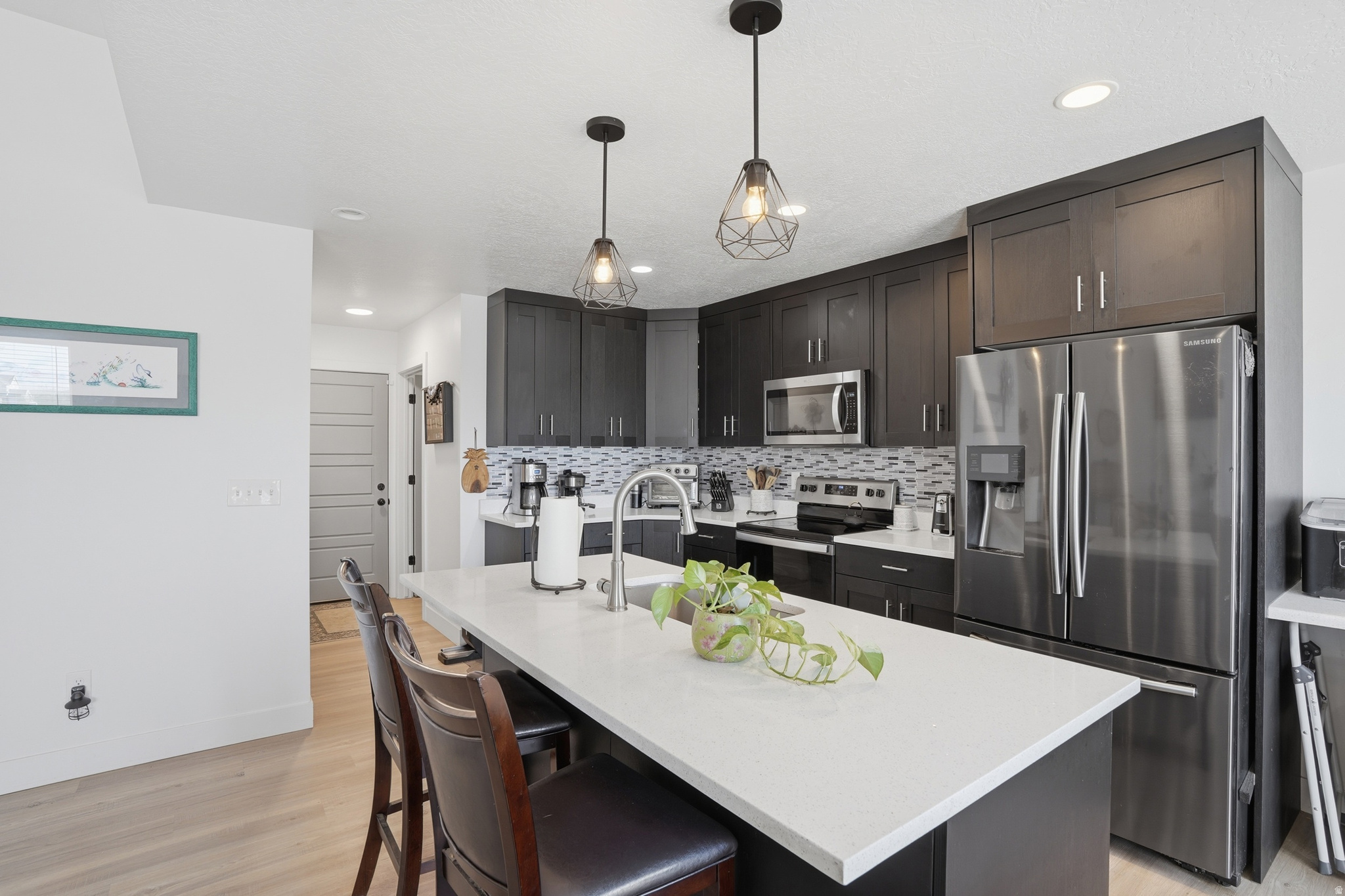 EAGLE POINT - Residential