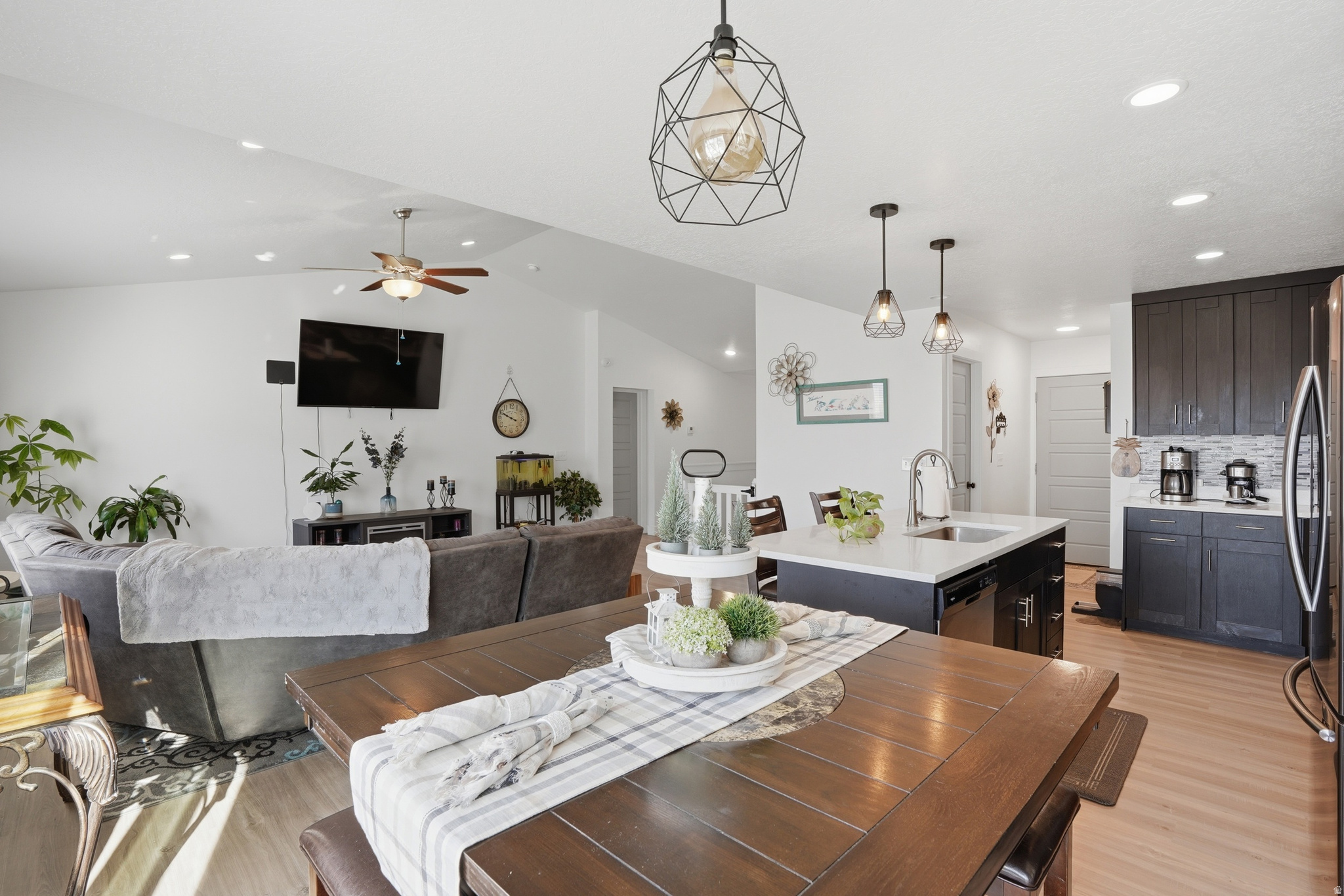 EAGLE POINT - Residential