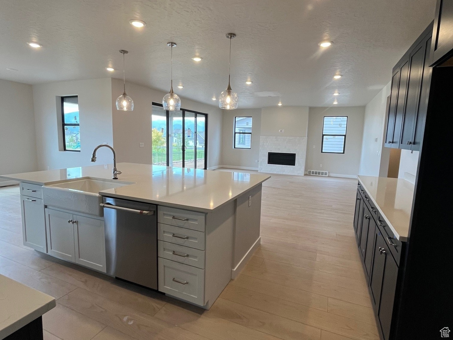 CROSSINGS AT LAKE CREEK - Residential