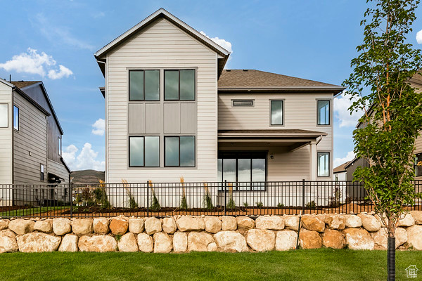 CROSSINGS AT LAKE CREEK - Residential