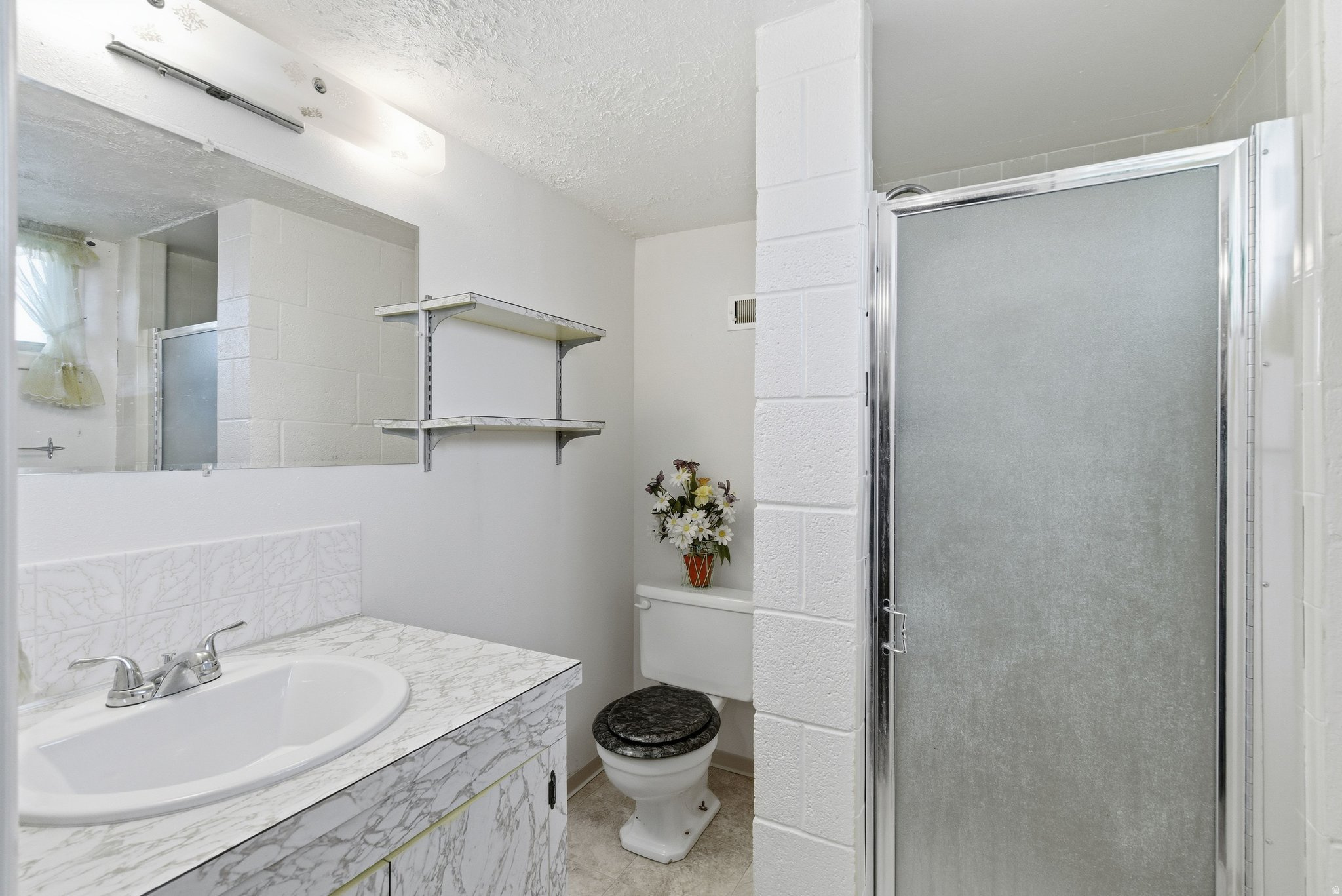 OQUIRRH HILLS - Residential