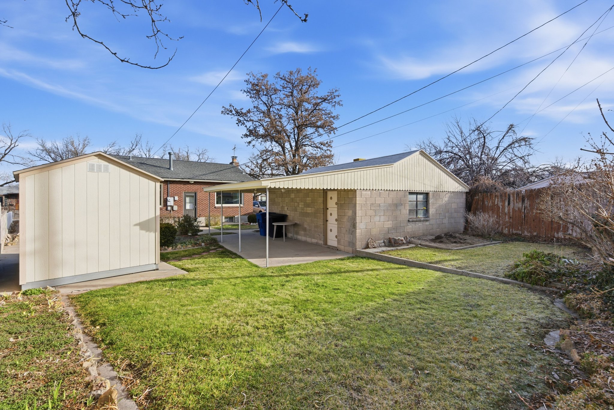 OQUIRRH HILLS - Residential