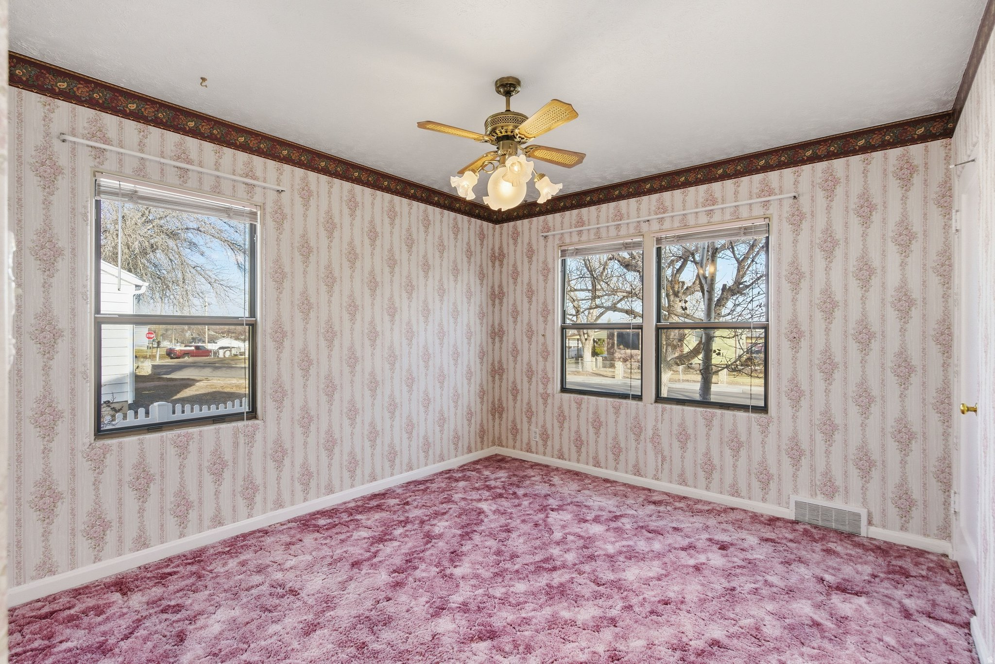 OQUIRRH HILLS - Residential