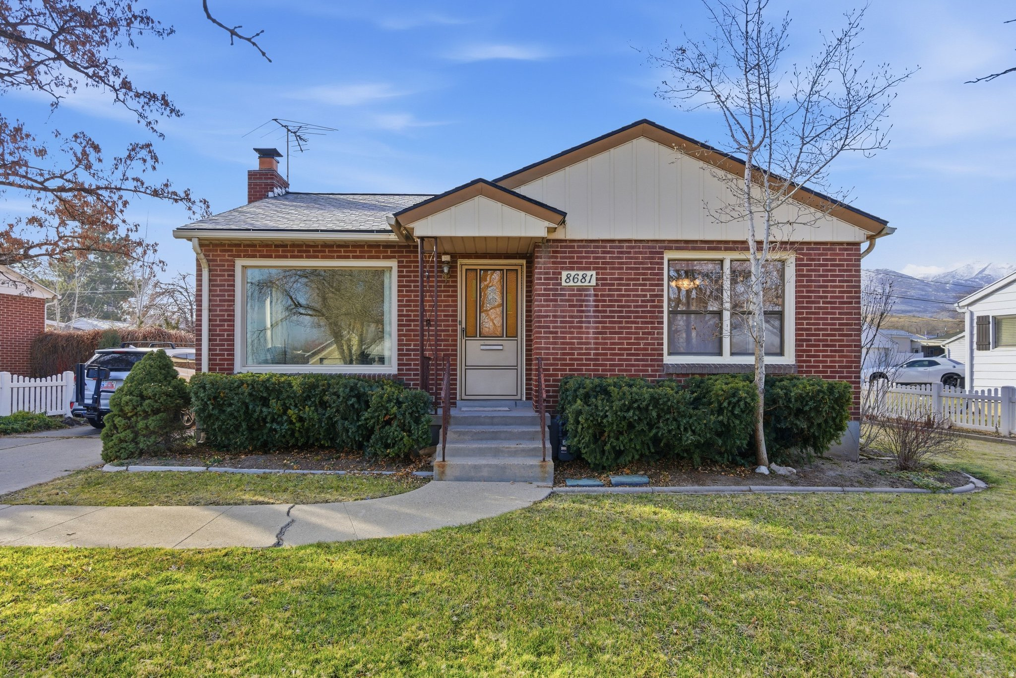 OQUIRRH HILLS - Residential