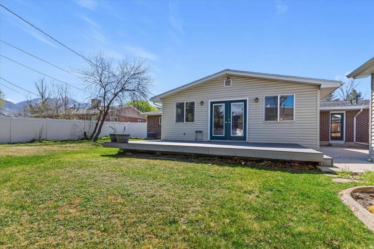 LAKEWOOD - Residential